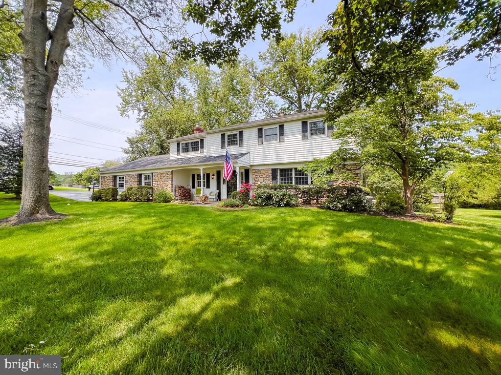 922 EDGEWOOD ROAD