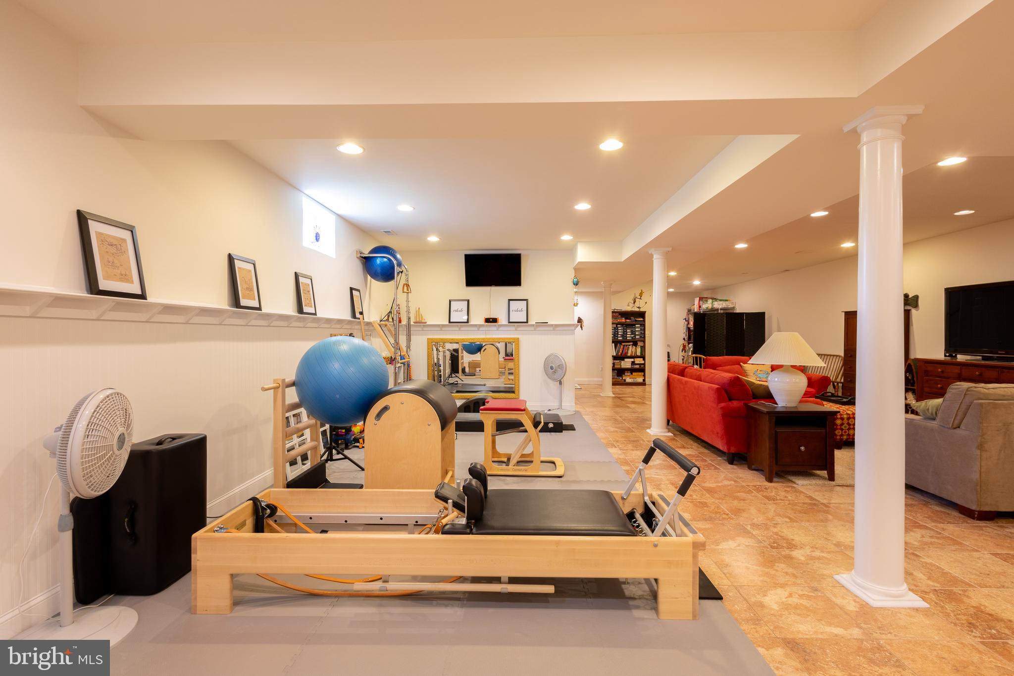 HOMEWOOD - Residential