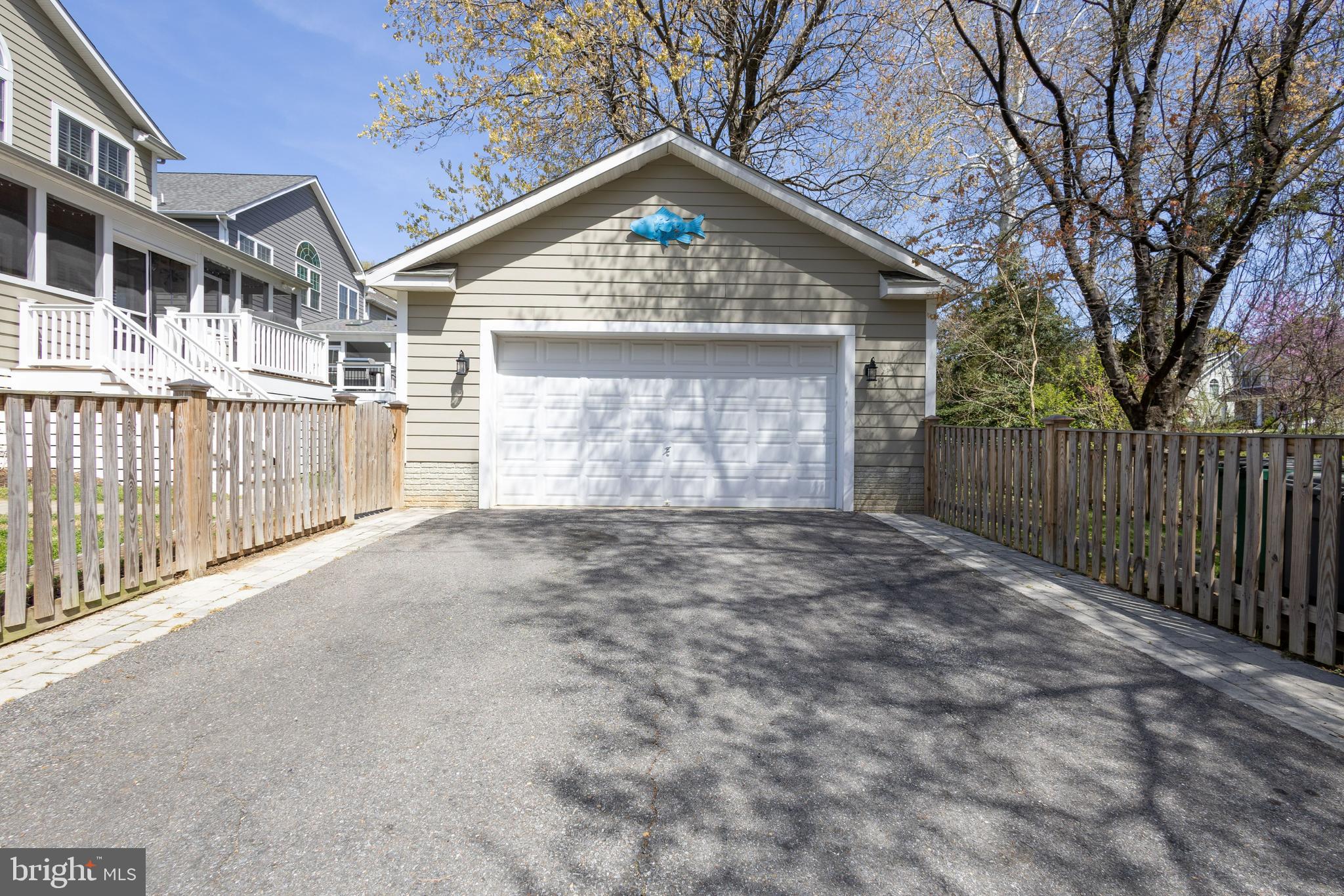 HOMEWOOD - Residential