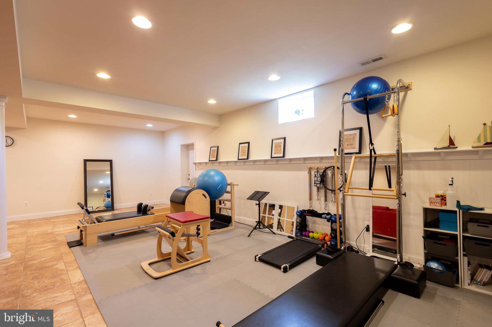 HOMEWOOD - Residential