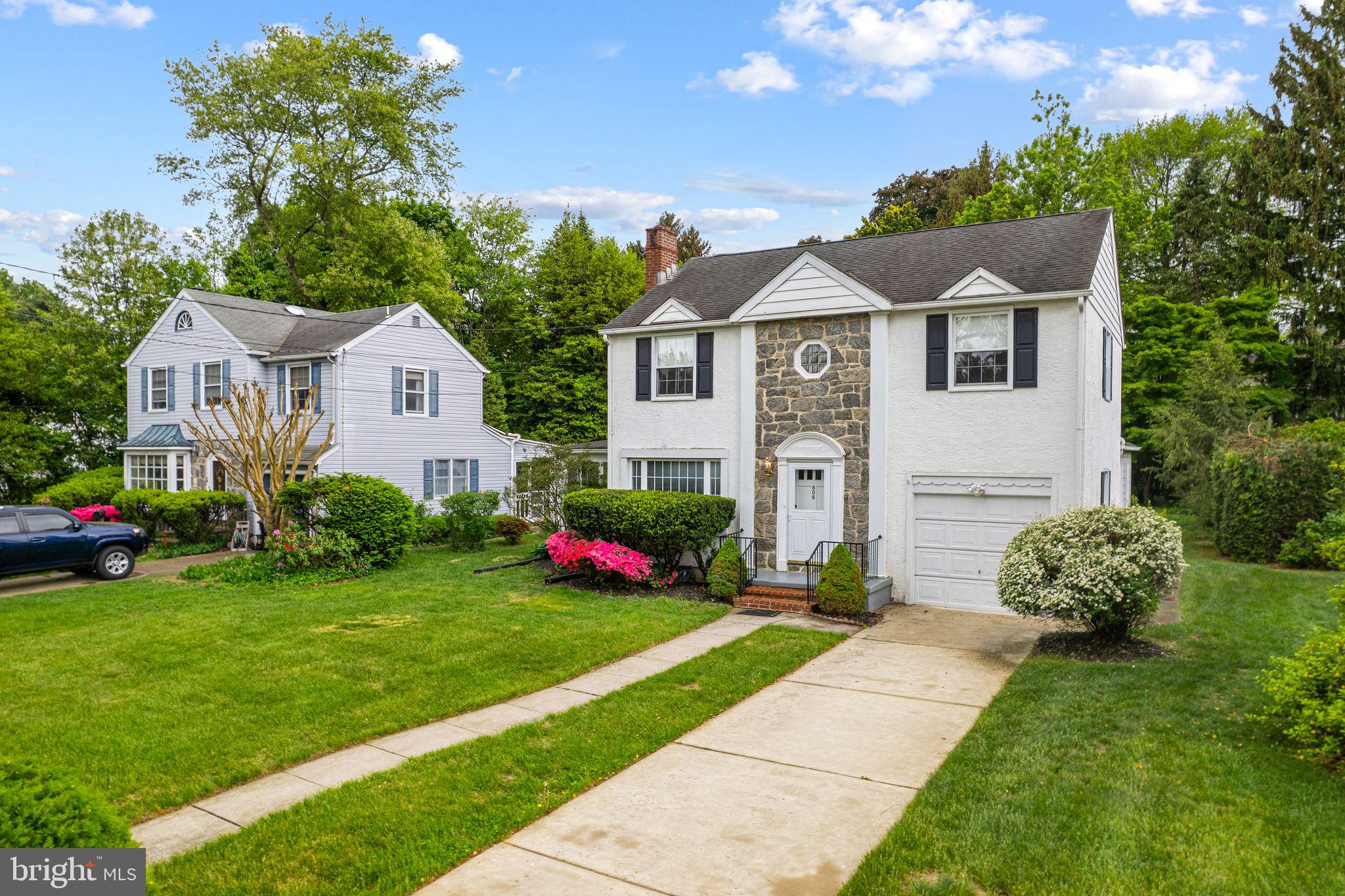 806 W REDMAN AVENUE