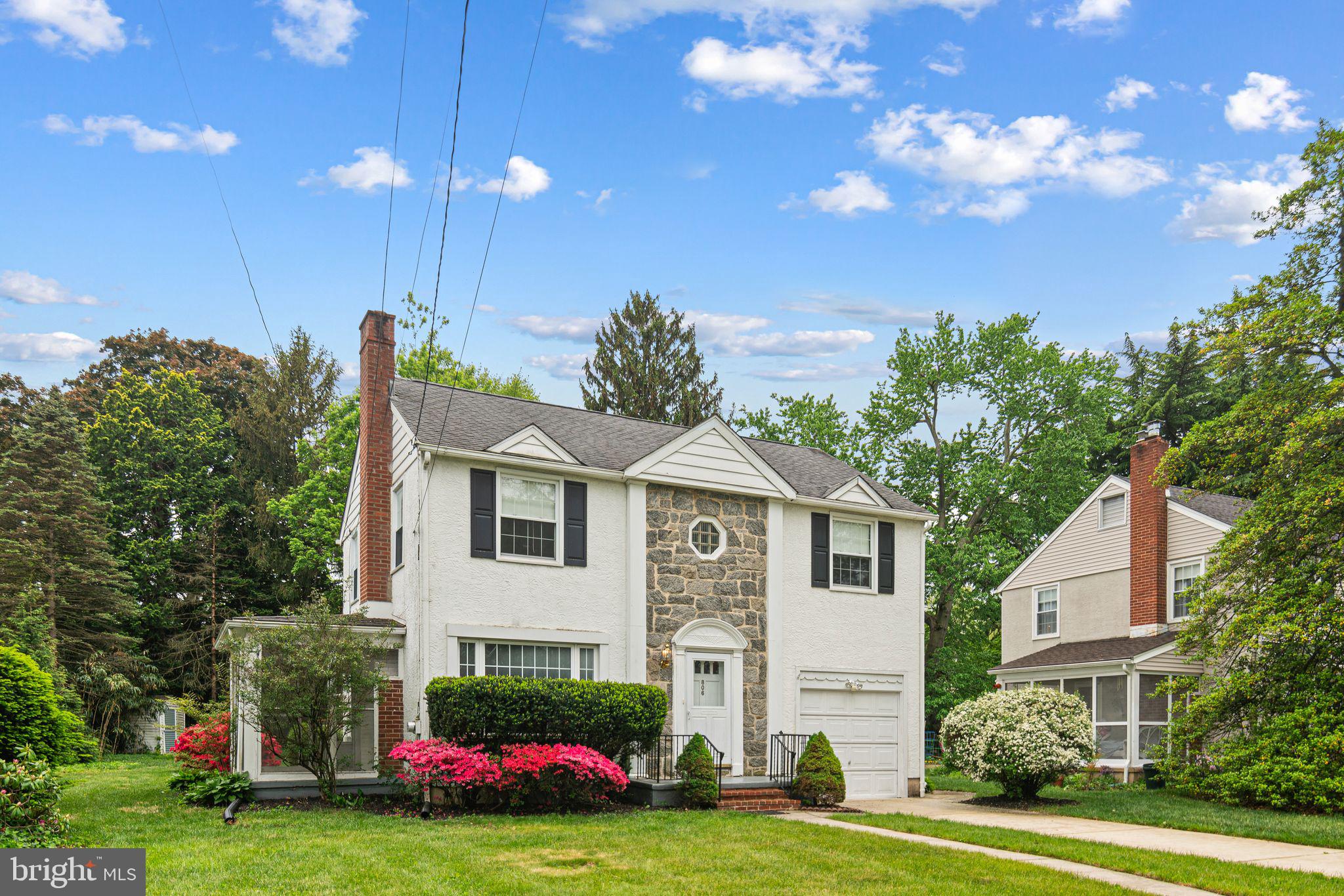 806 W REDMAN AVENUE