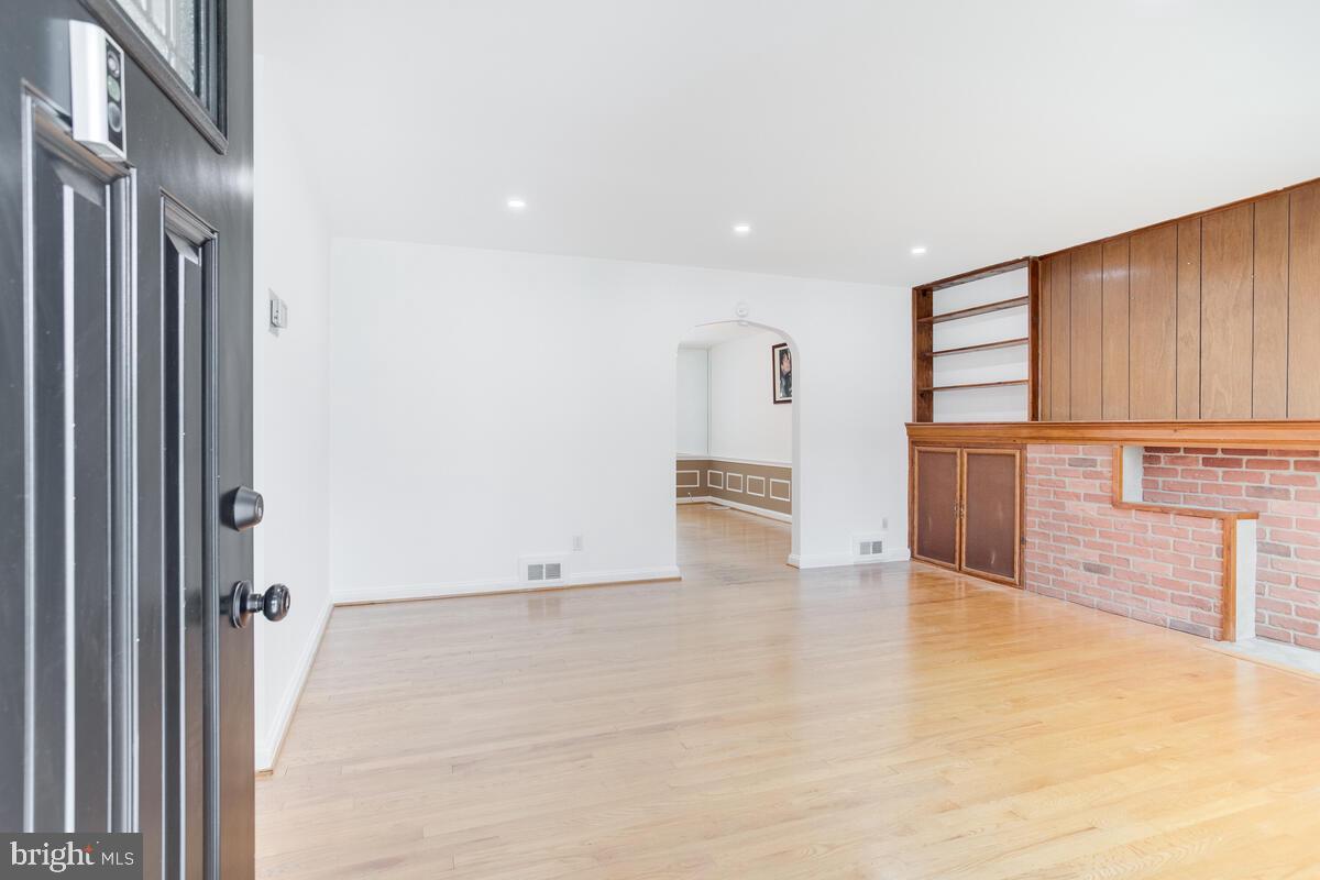 PERRING LOCH - Residential