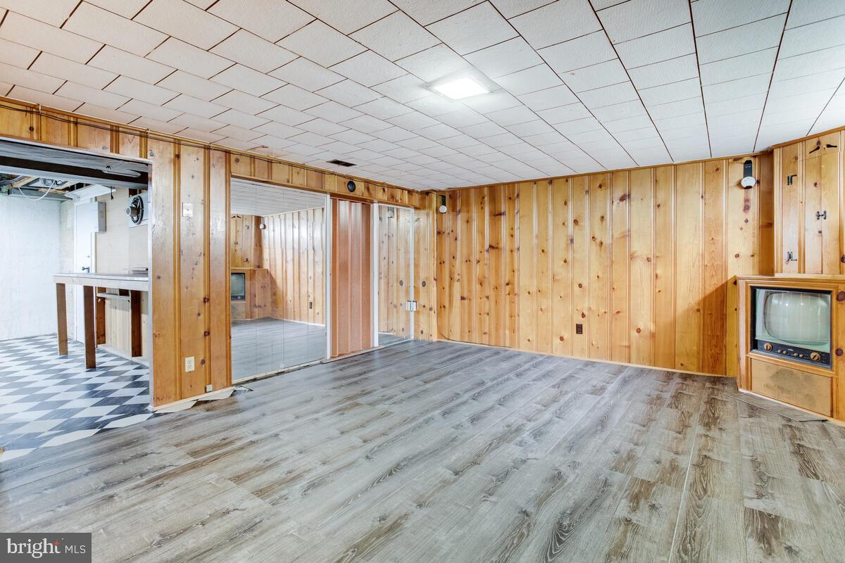 PERRING LOCH - Residential