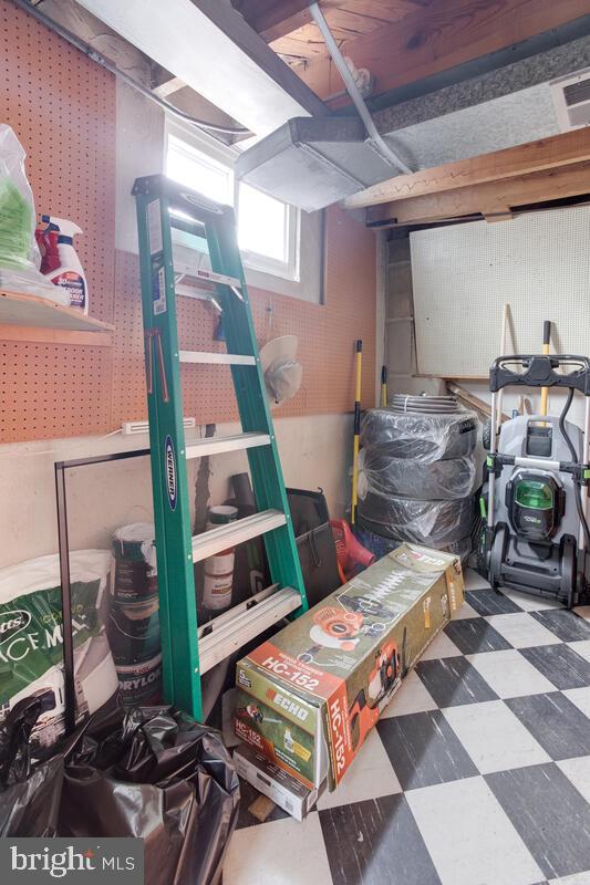 PERRING LOCH - Residential