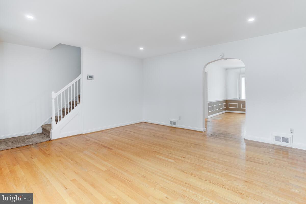 PERRING LOCH - Residential