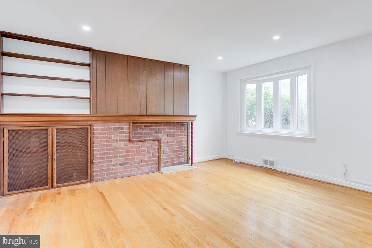 PERRING LOCH - Residential