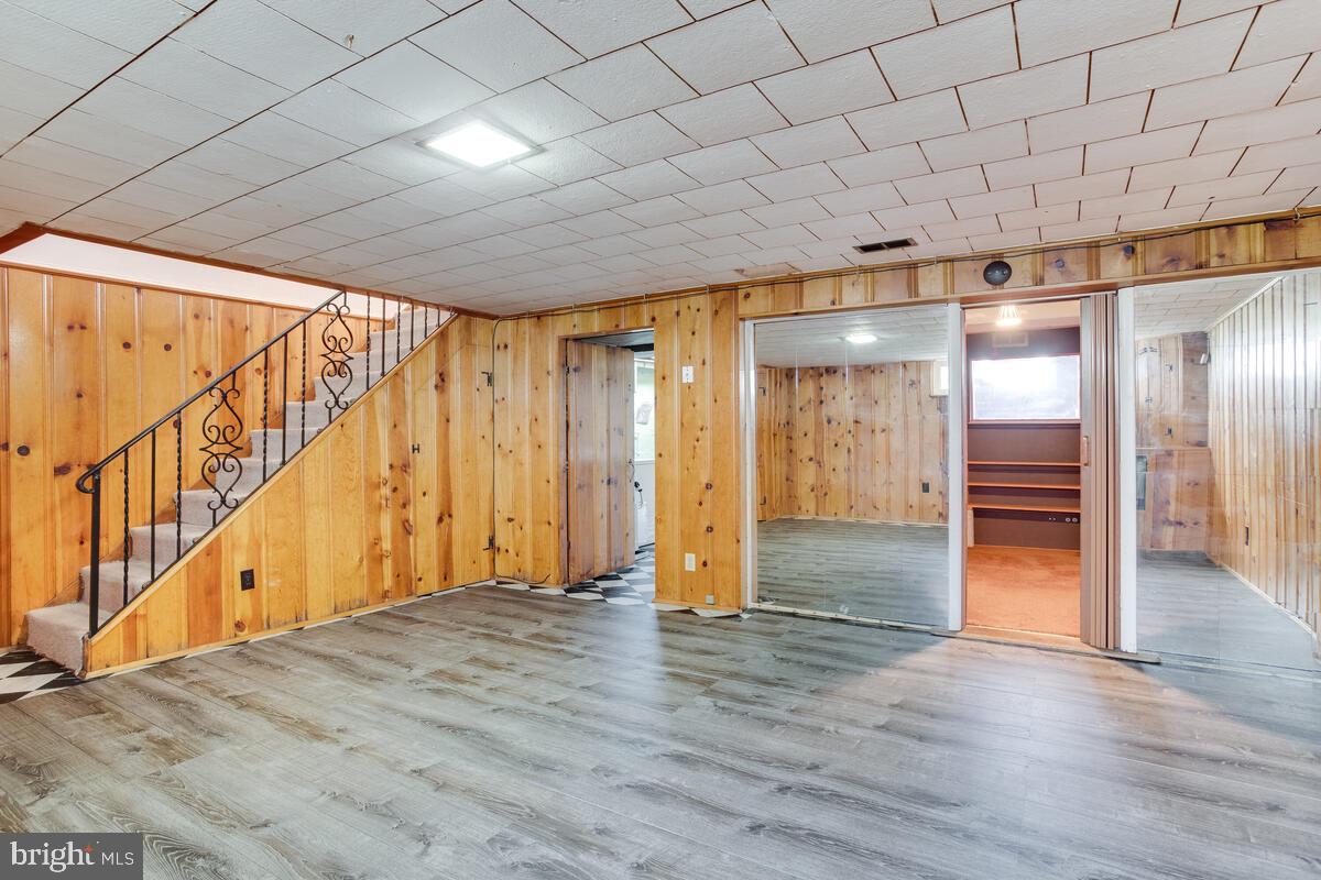 PERRING LOCH - Residential