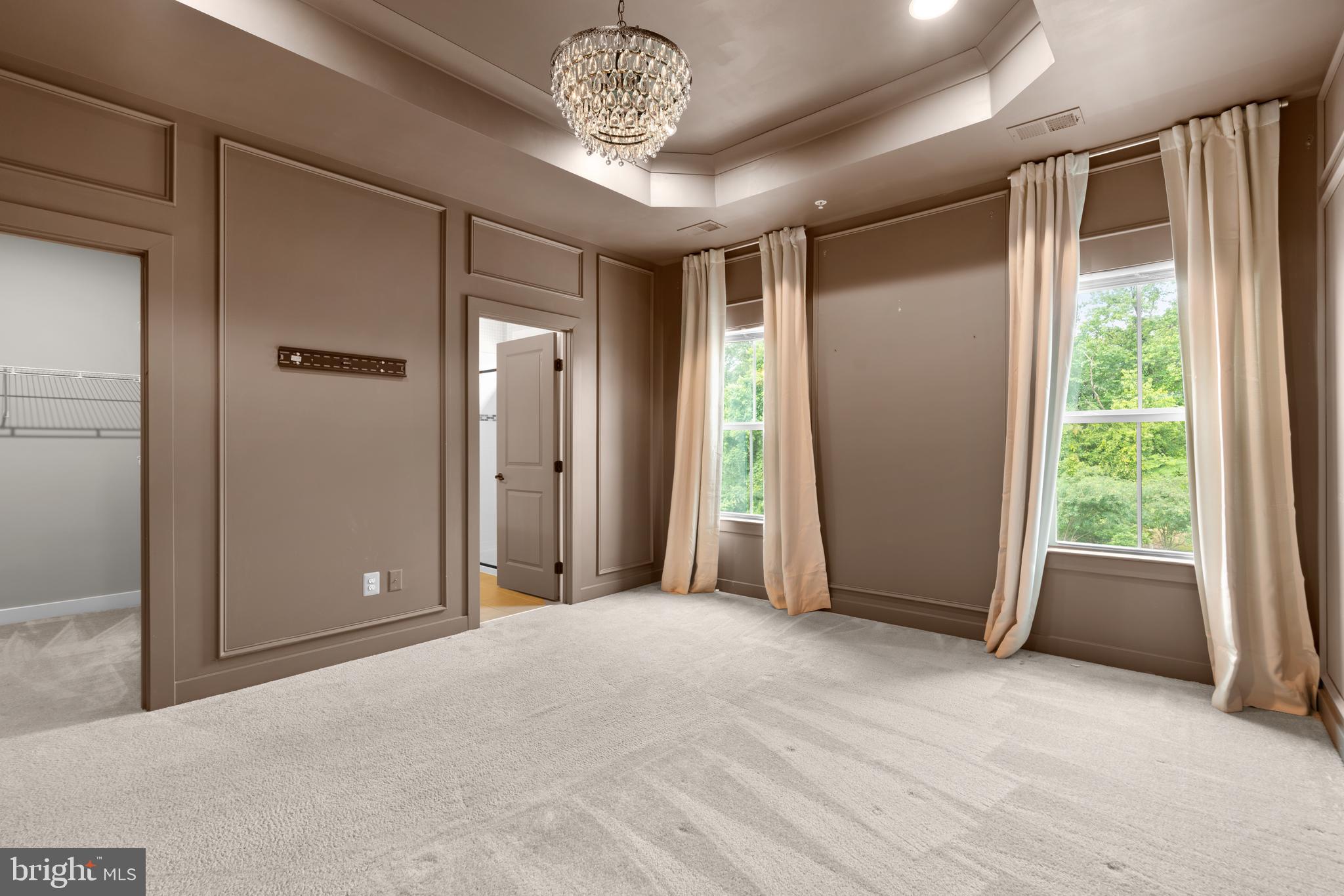 PONDVIEW - Residential Lease