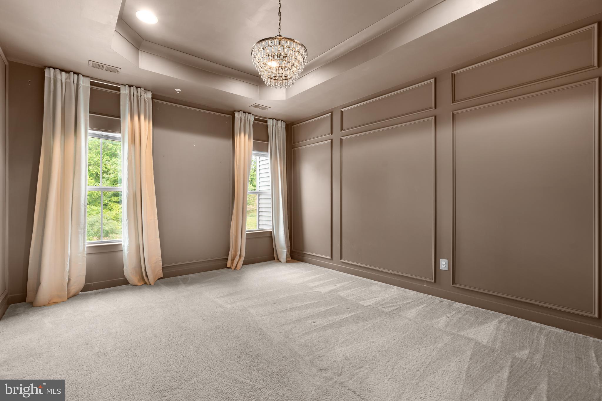 PONDVIEW - Residential Lease