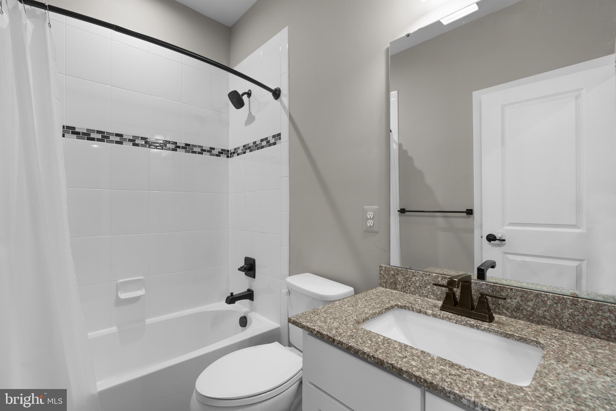 PONDVIEW - Residential Lease