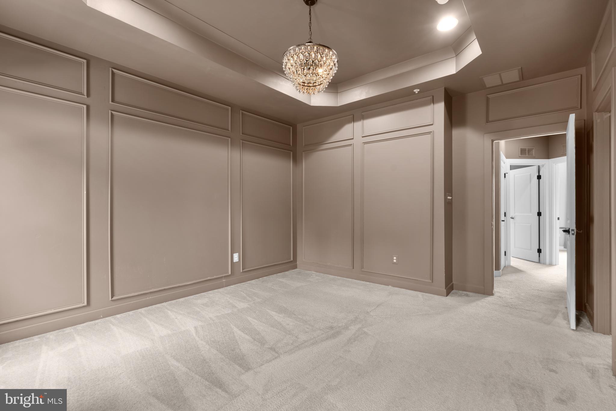 PONDVIEW - Residential Lease