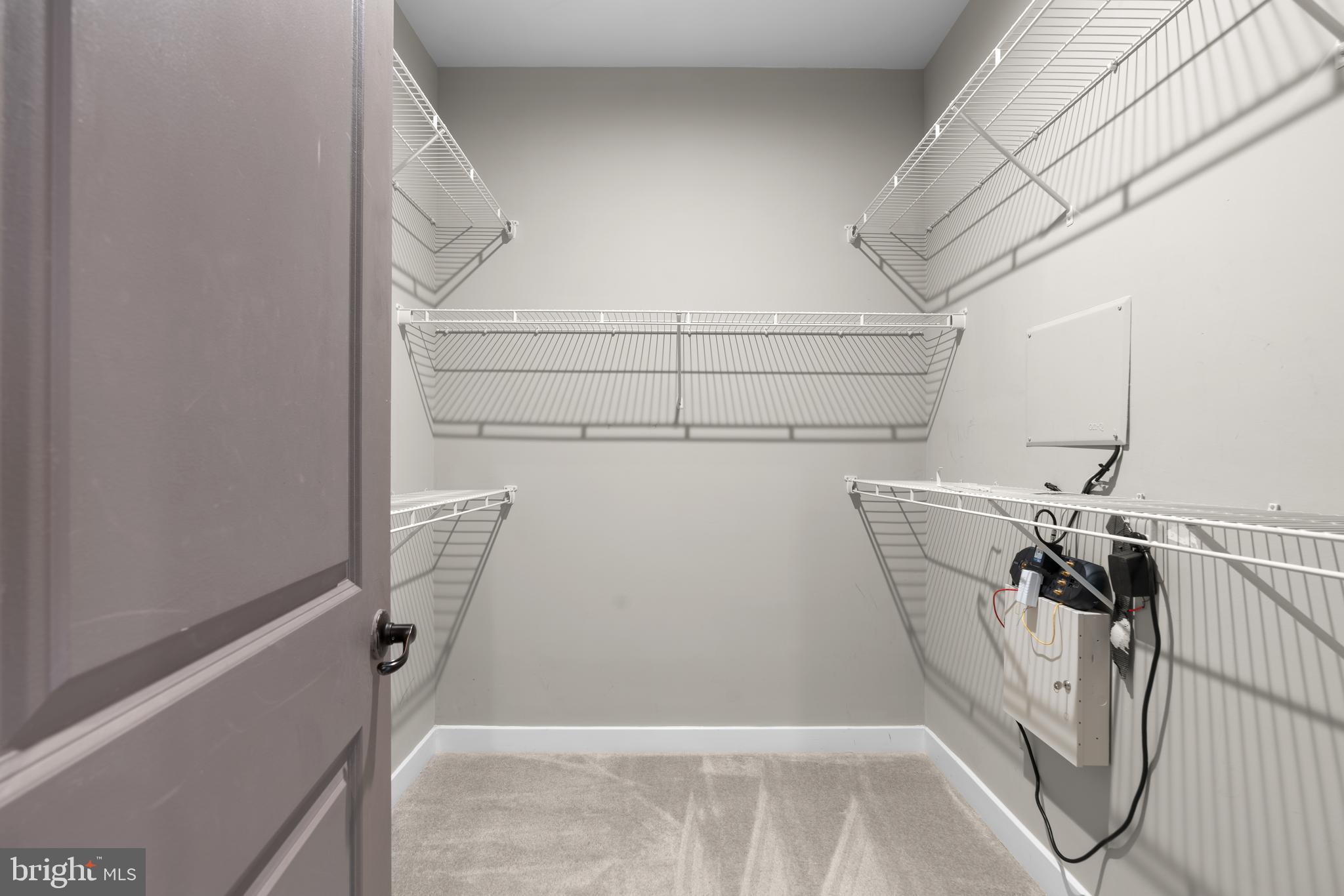 PONDVIEW - Residential Lease