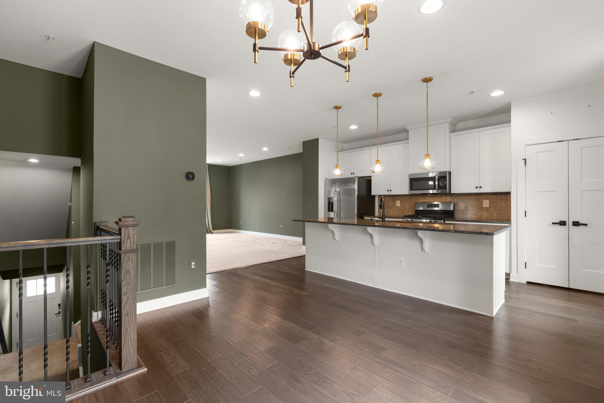 PONDVIEW - Residential Lease