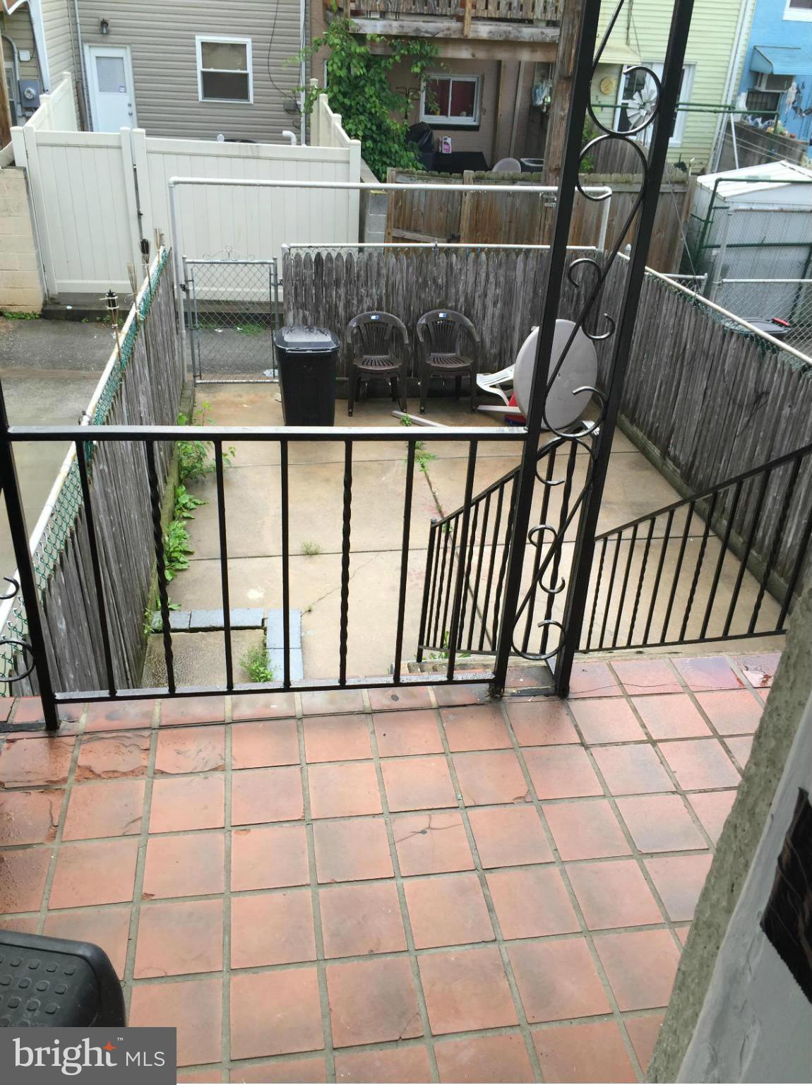 HIGHLANDTOWN - Residential