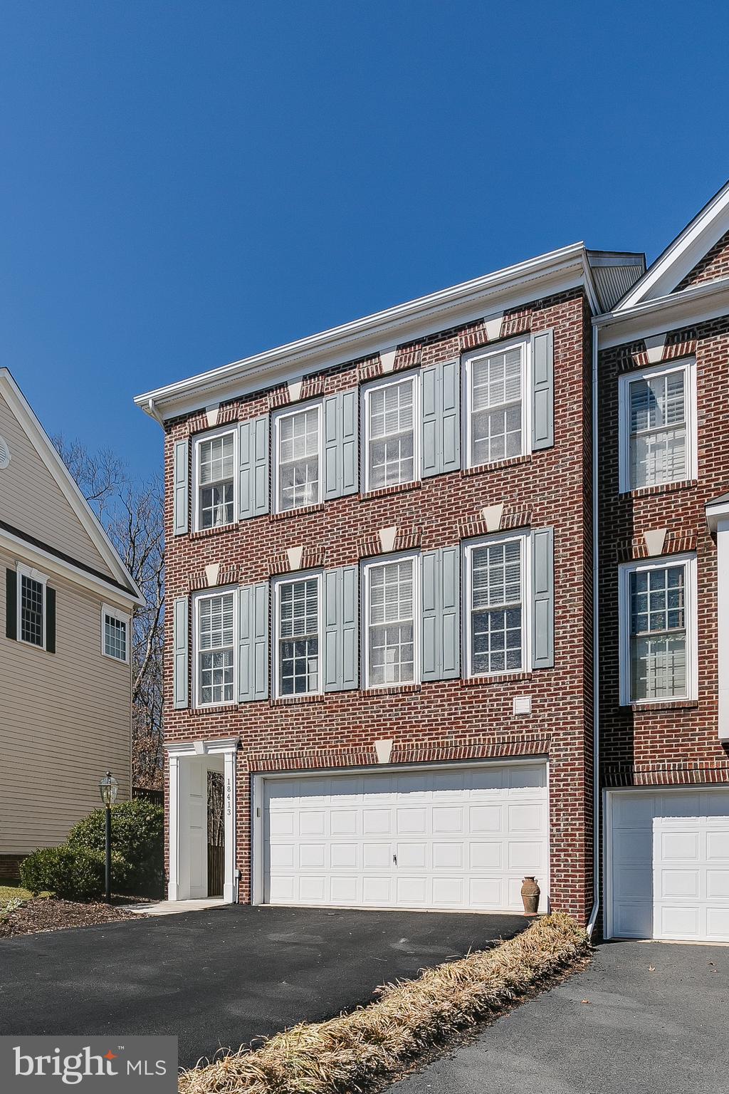 SPRING LAKES - Residential