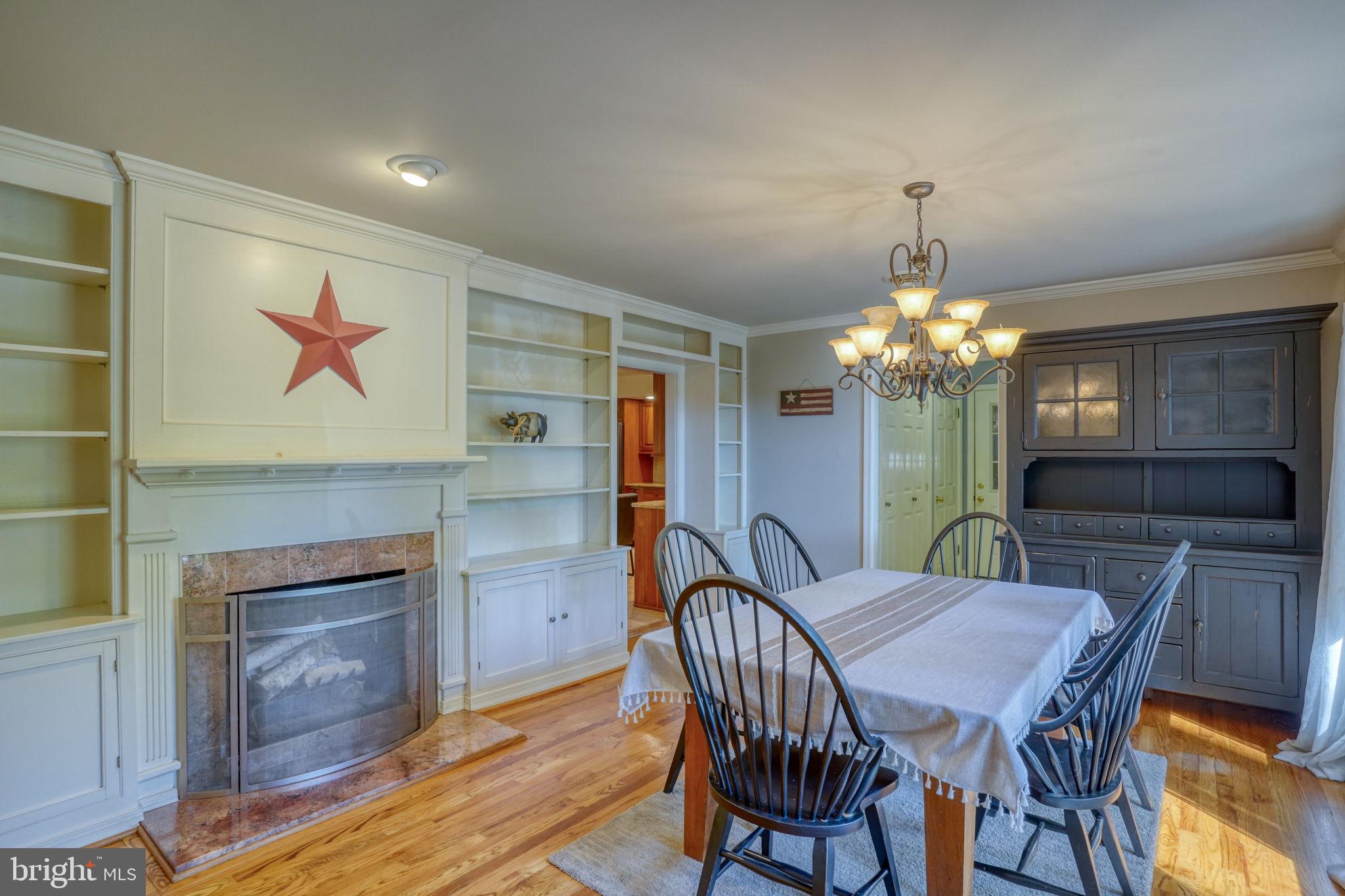 17 E PARKWAY