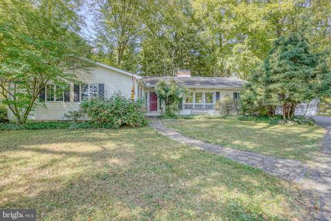 17 E PARKWAY ELKTON MD 21921
