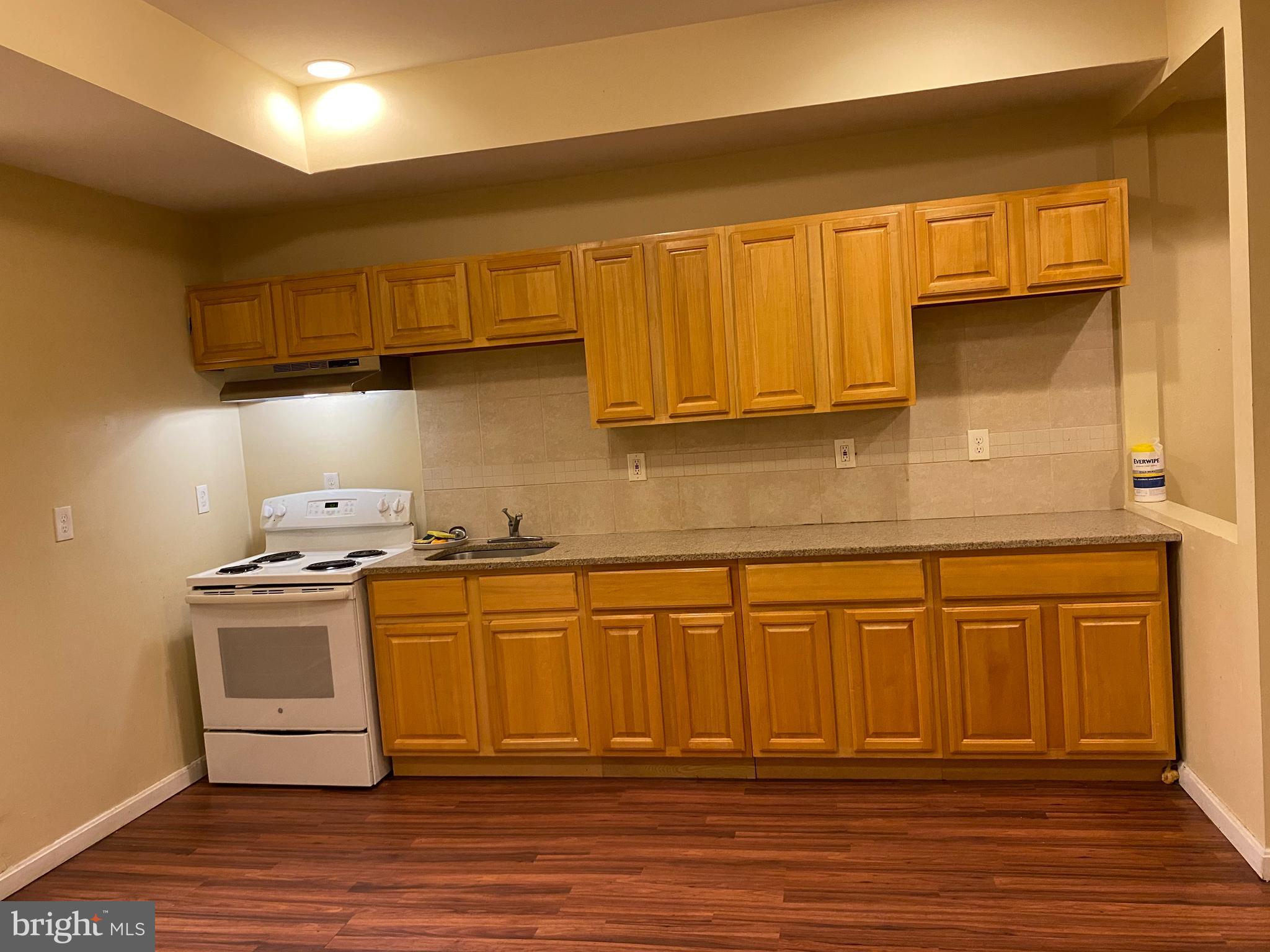 CURTIS BAY - Residential Lease