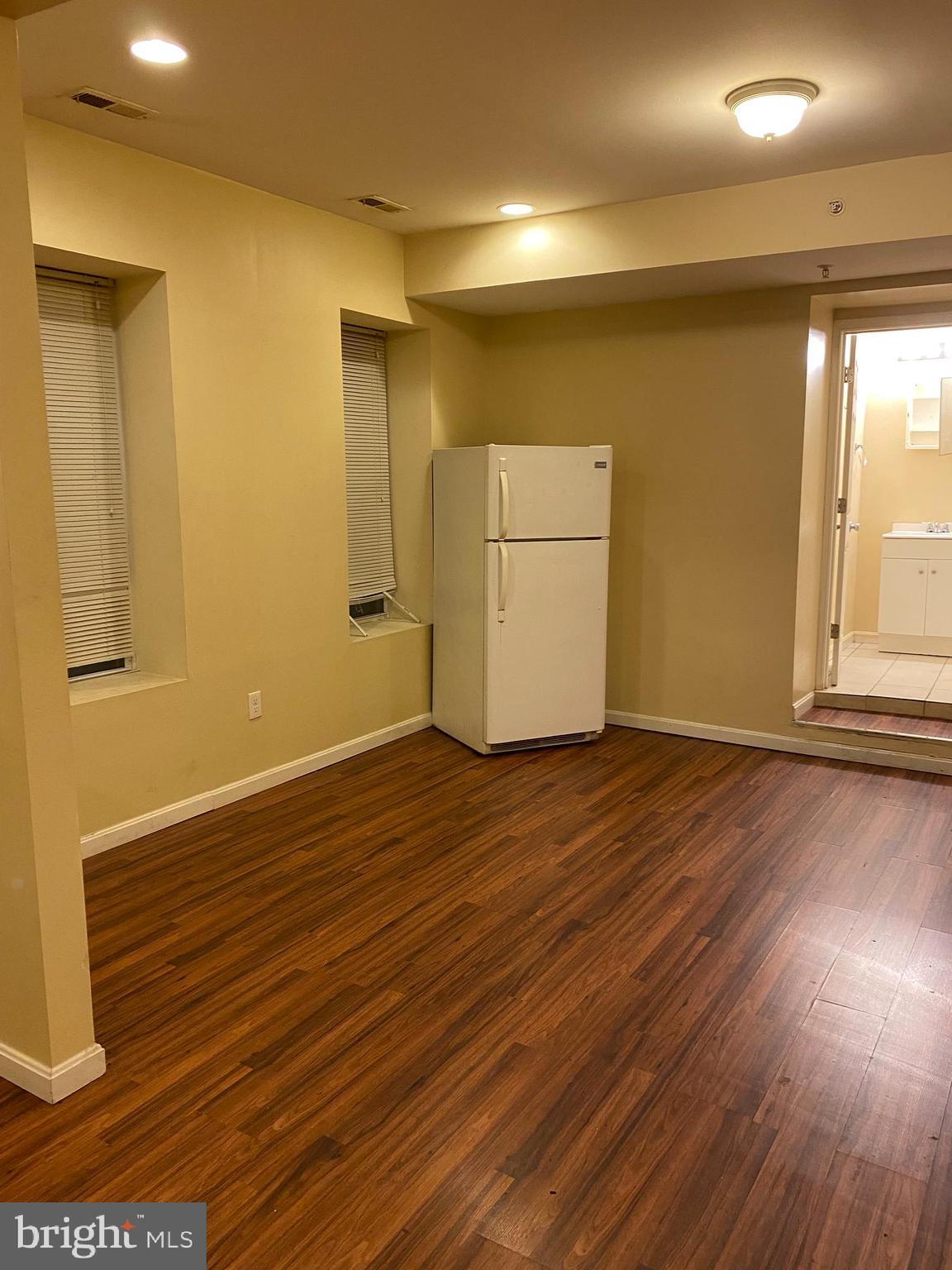 CURTIS BAY - Residential Lease
