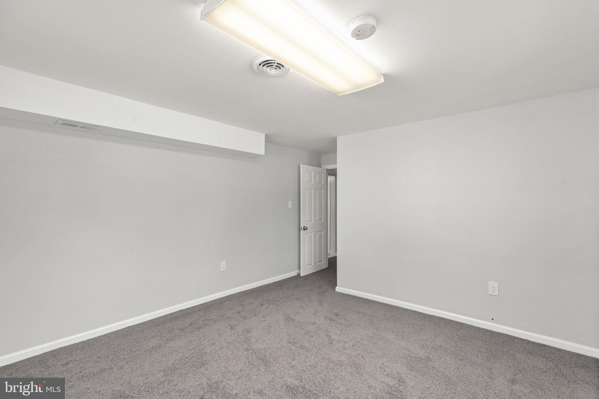 HYDE PARK - Residential