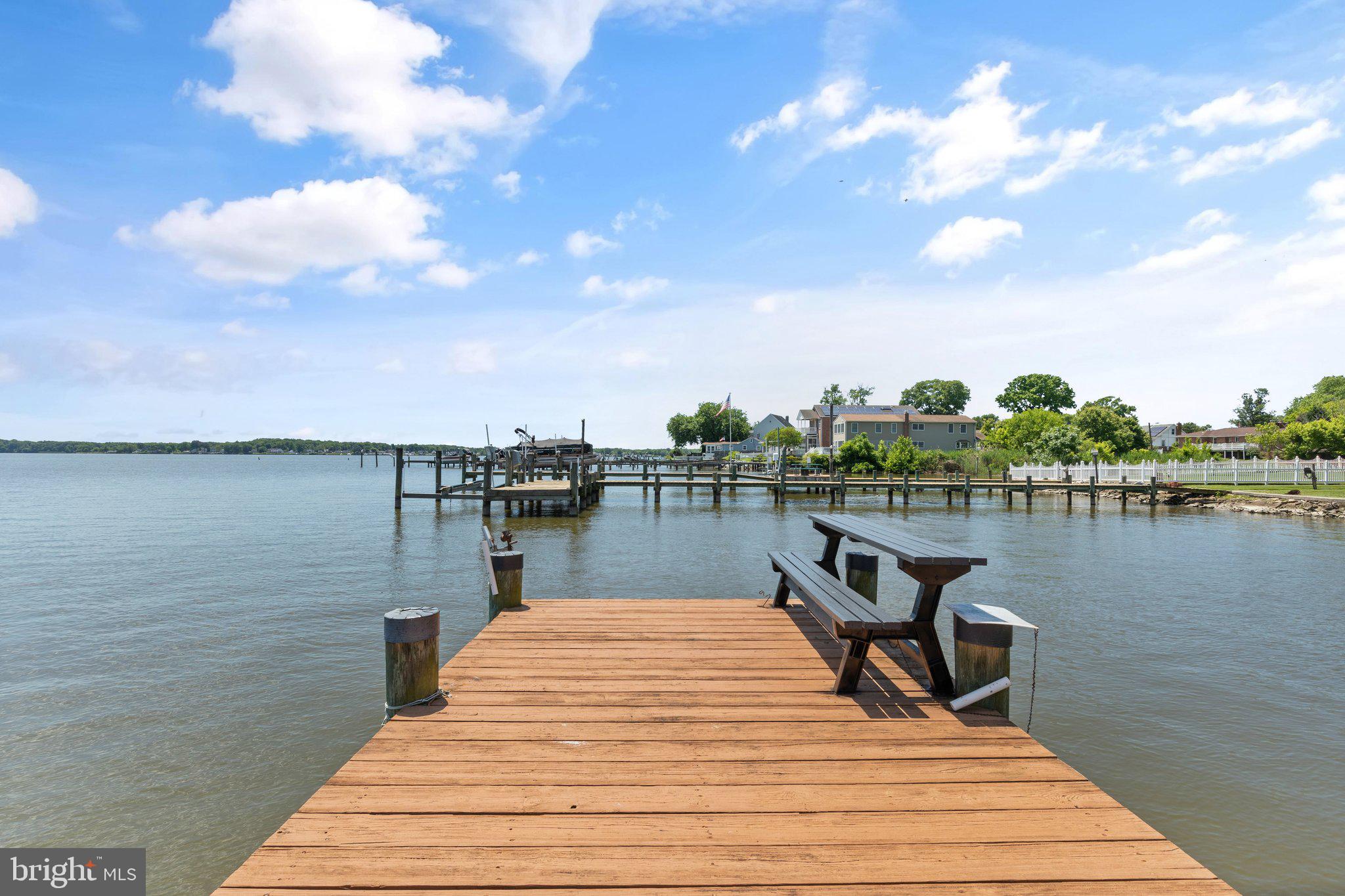 HYDE PARK - Residential