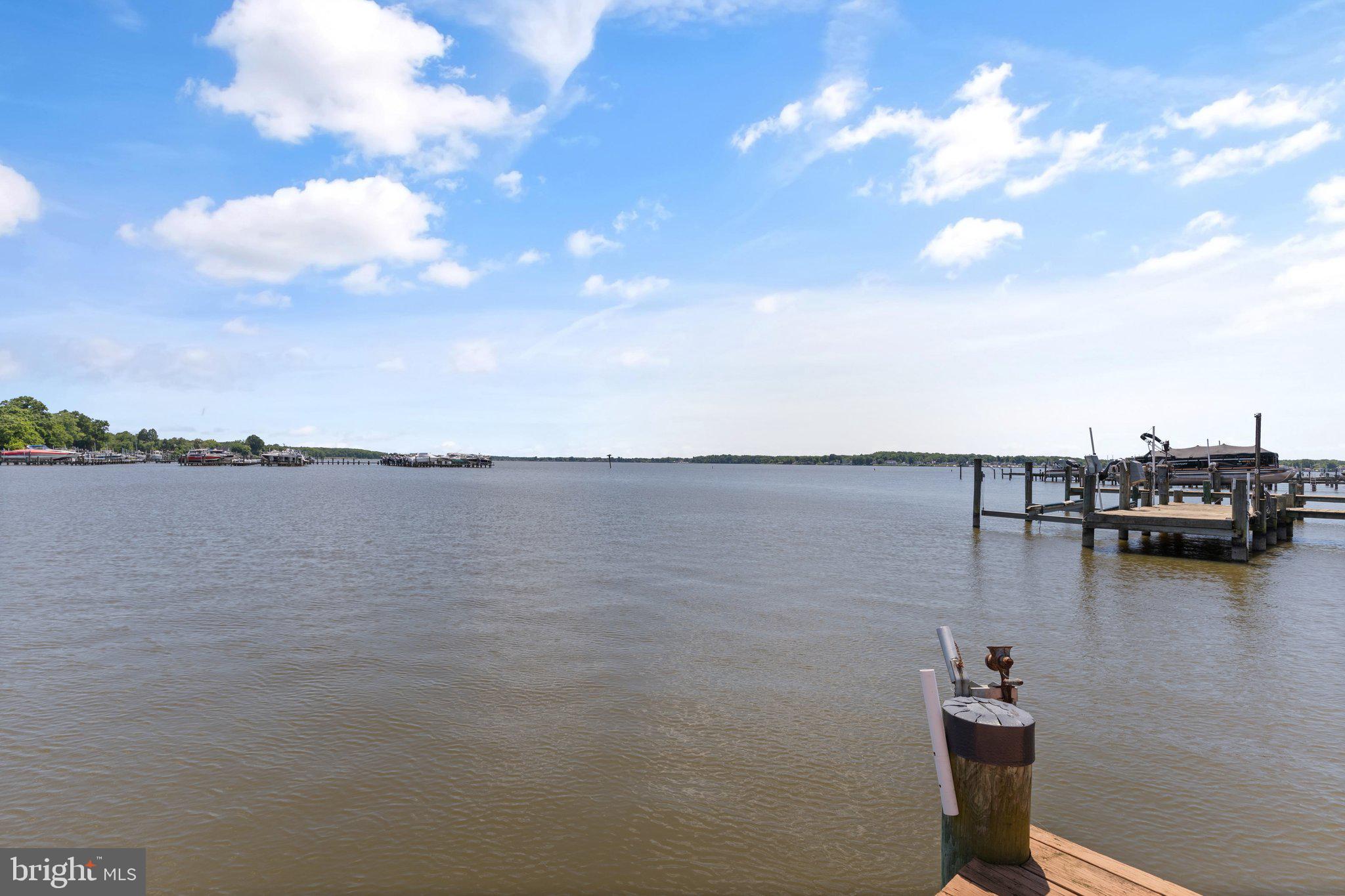 HYDE PARK - Residential