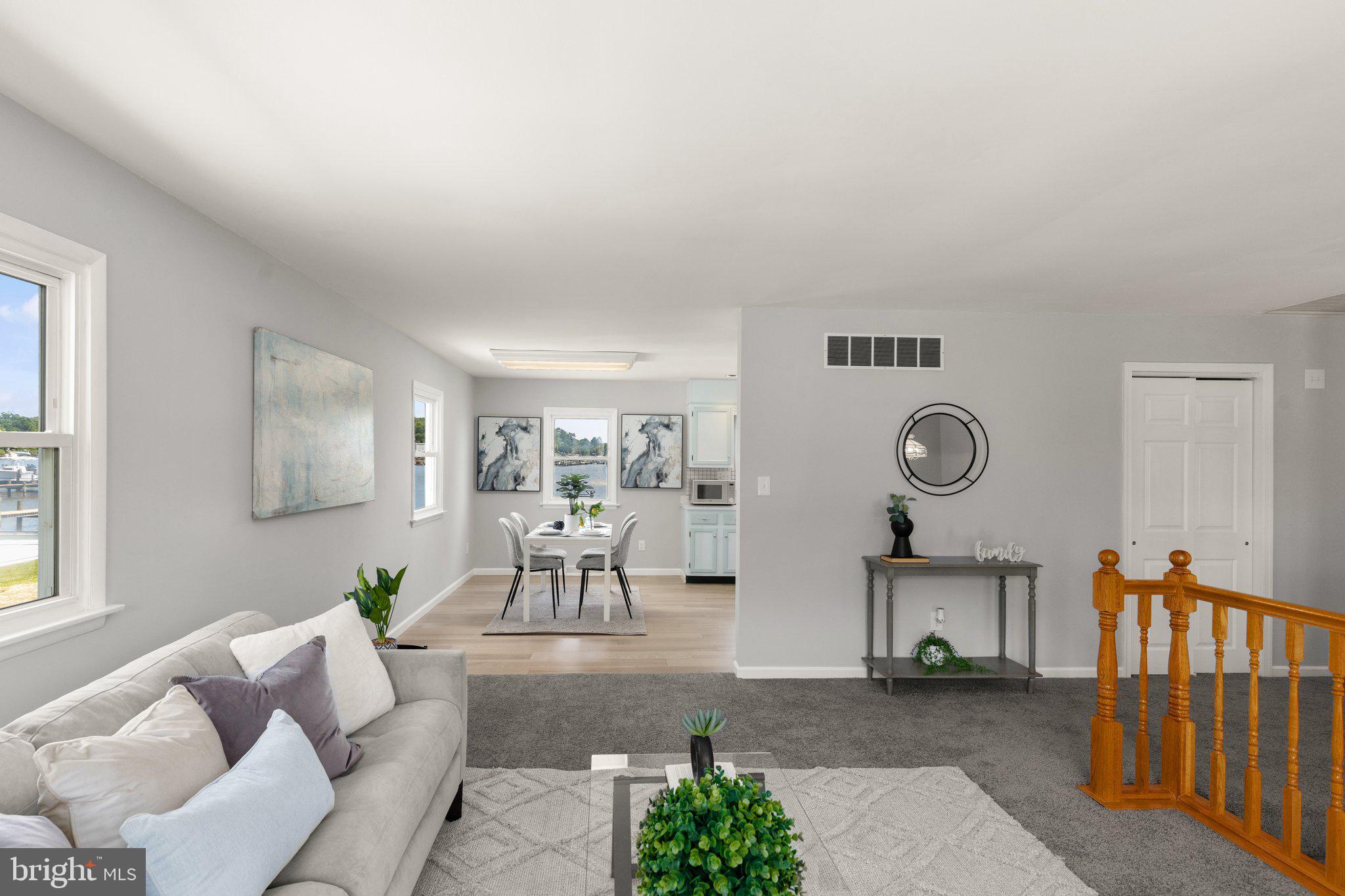 HYDE PARK - Residential