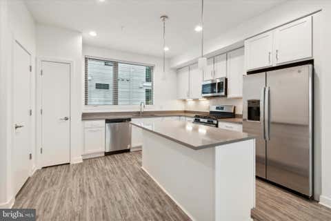 Townhouse For Rent - 3007 Riseview Lane<br/> PHILADELPHIA, PA 19125