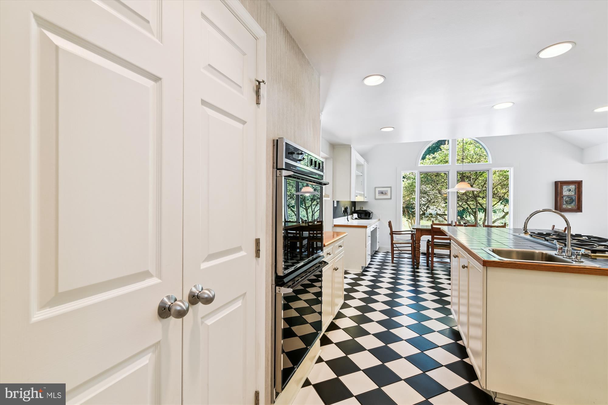 RUXTON - Residential