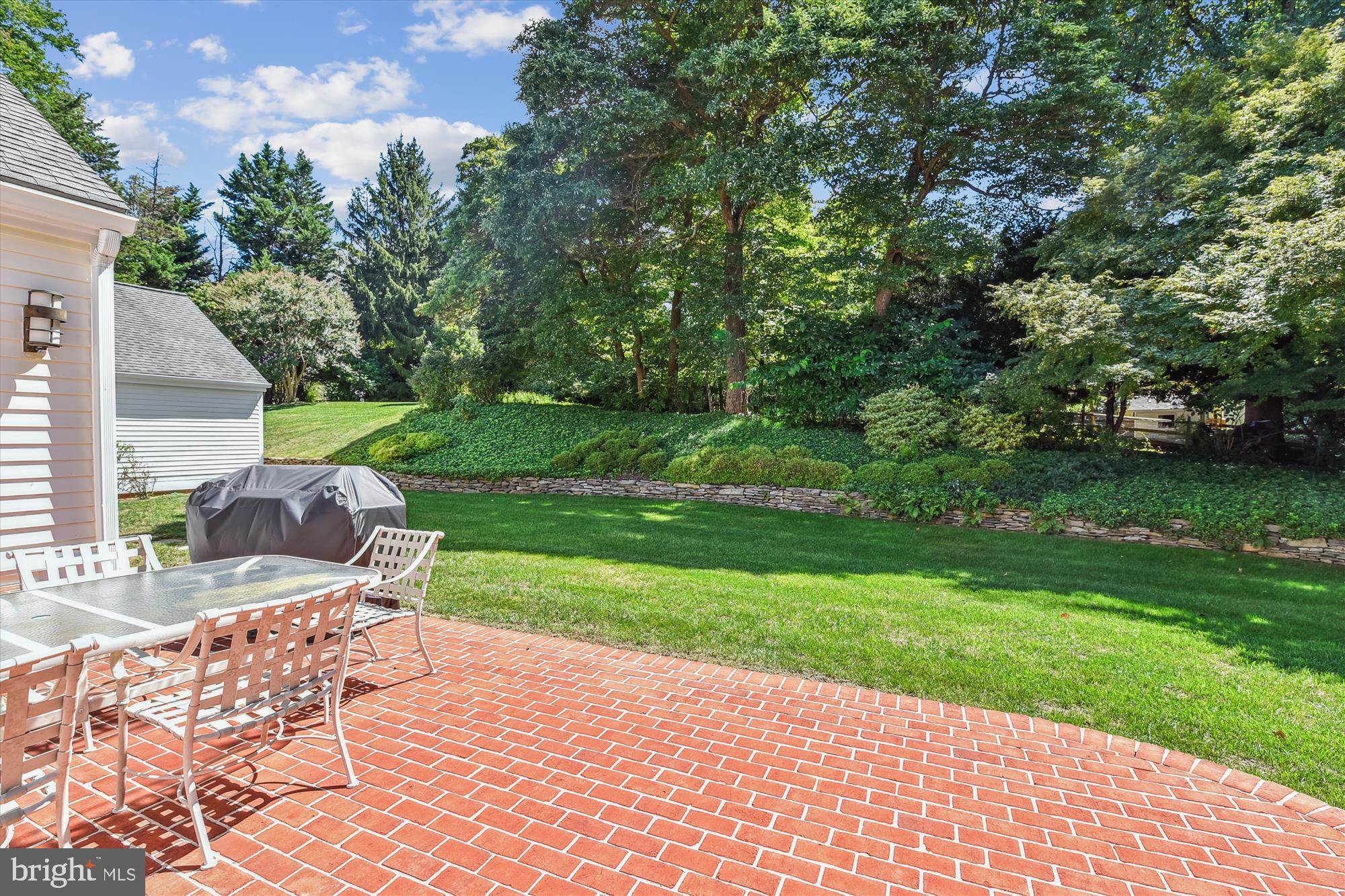 RUXTON - Residential