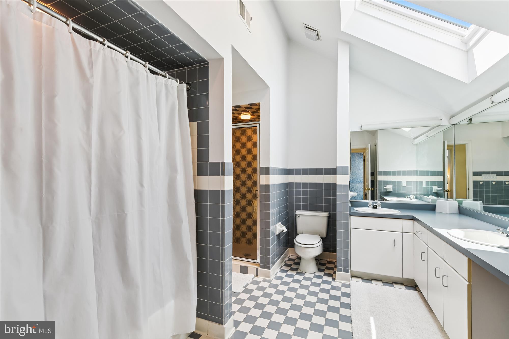 RUXTON - Residential