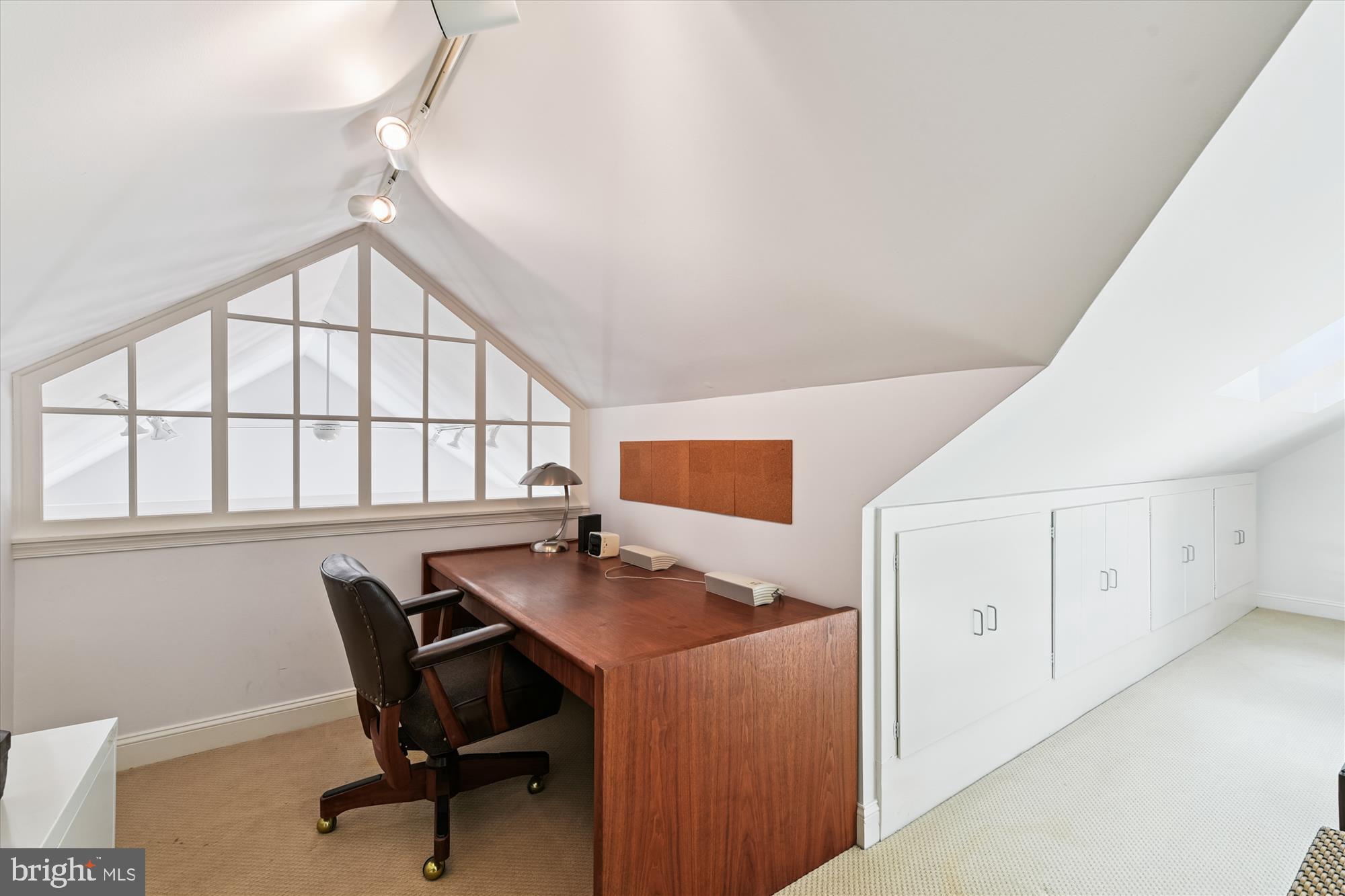 RUXTON - Residential