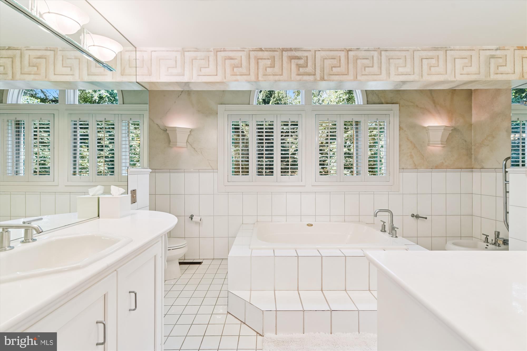 RUXTON - Residential