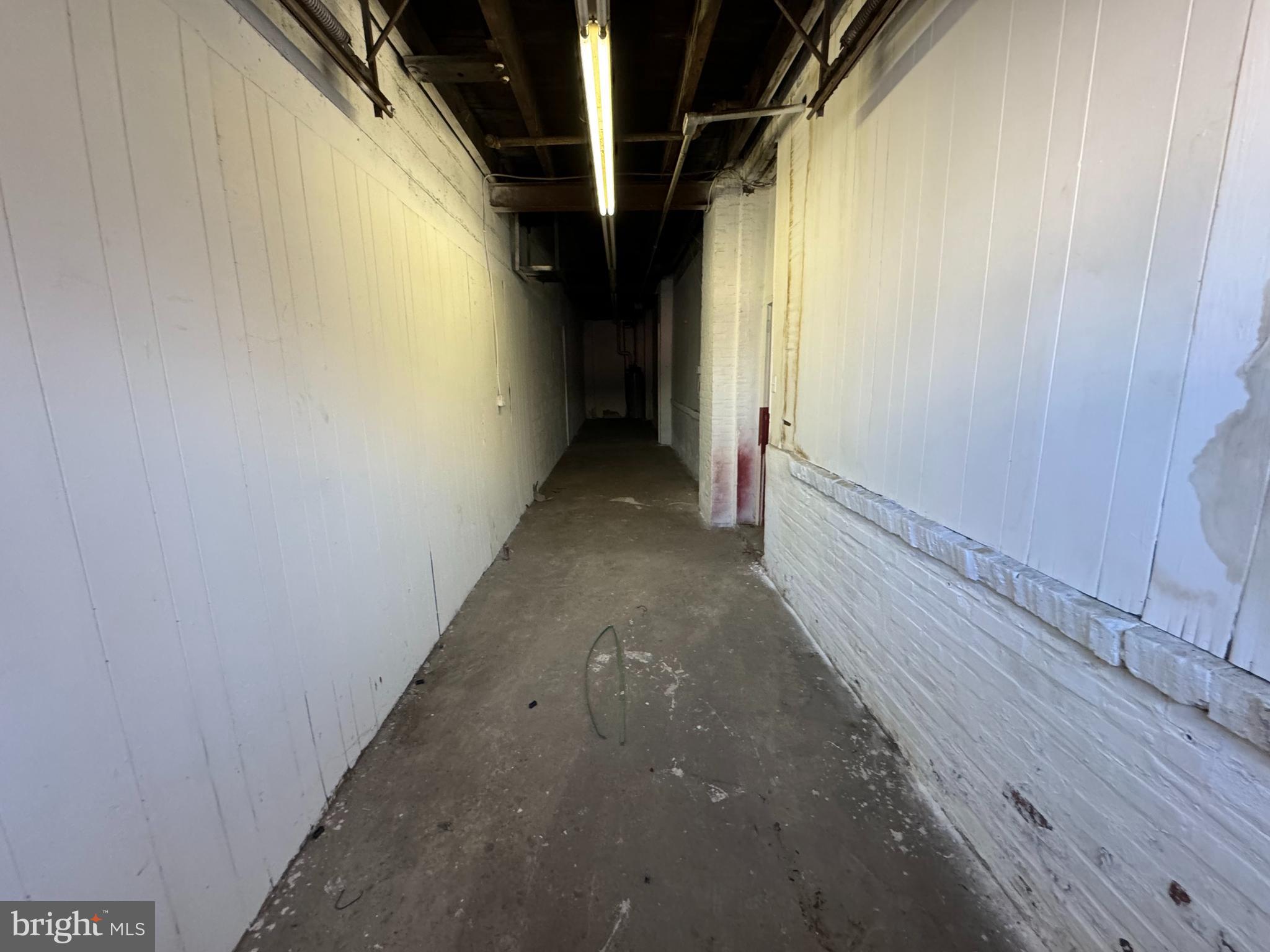 PHILADELPHIA (NORTH) - Commercial Sale