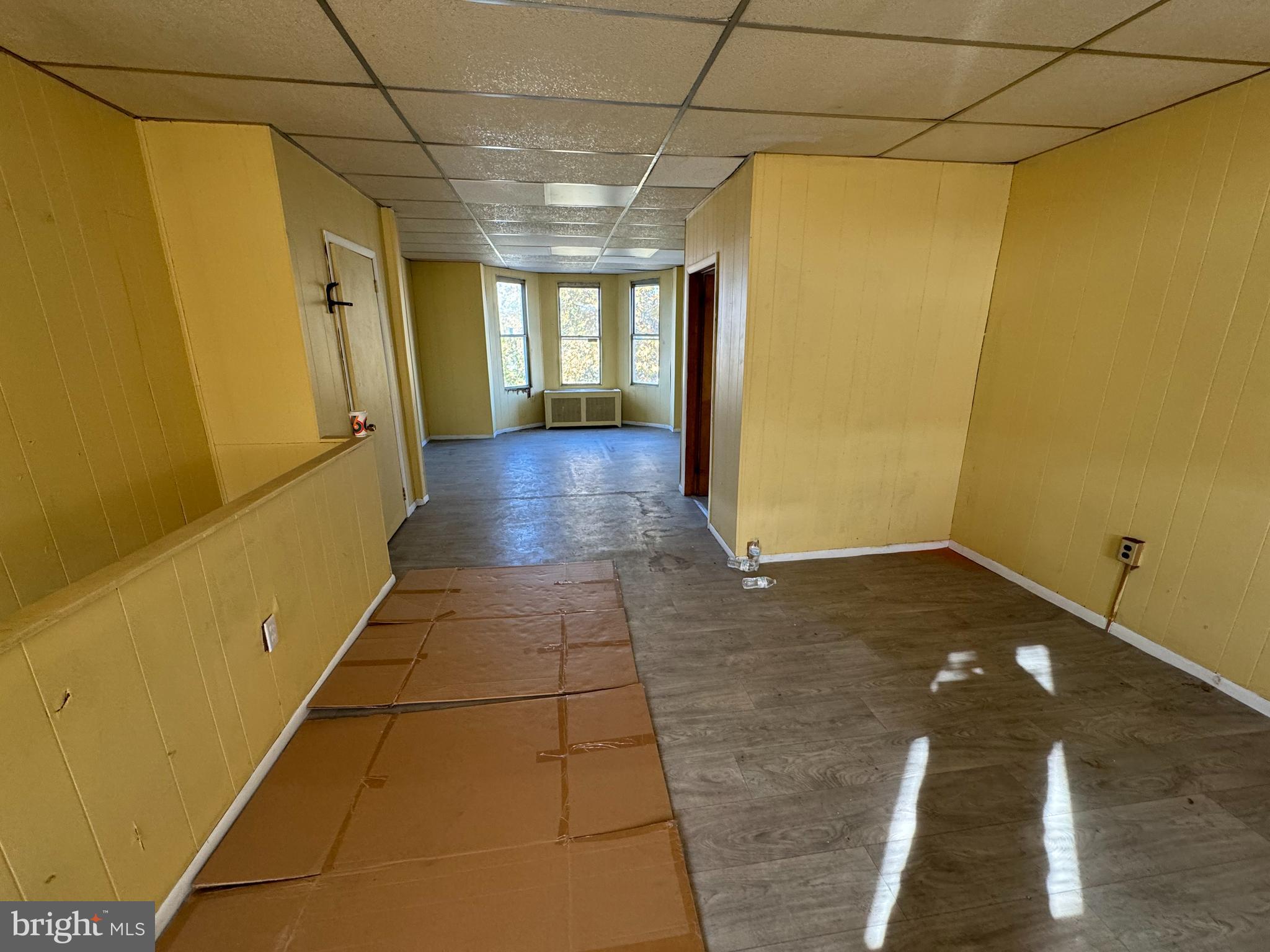 PHILADELPHIA (NORTH) - Commercial Sale