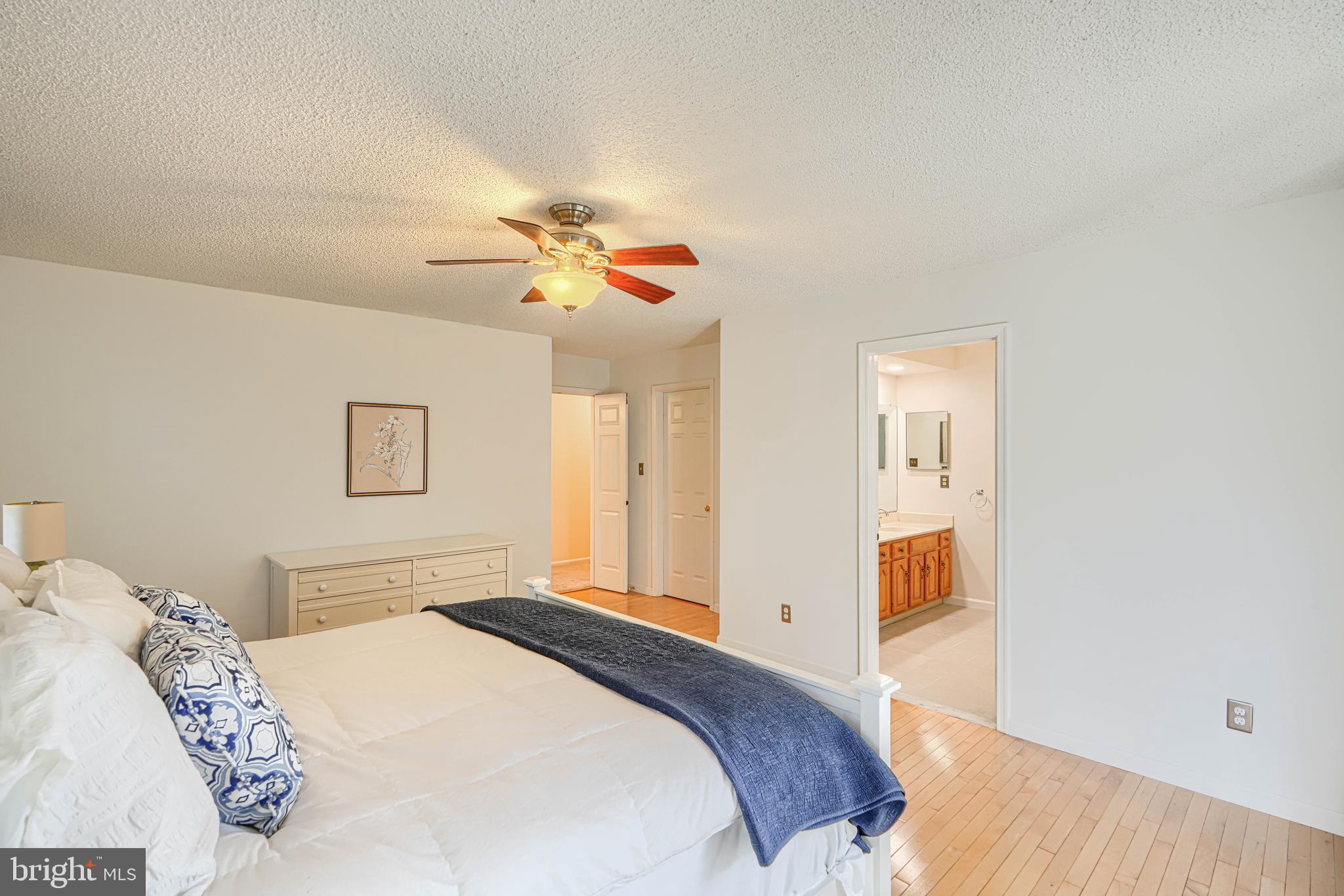 HUNT RIDGE - Residential