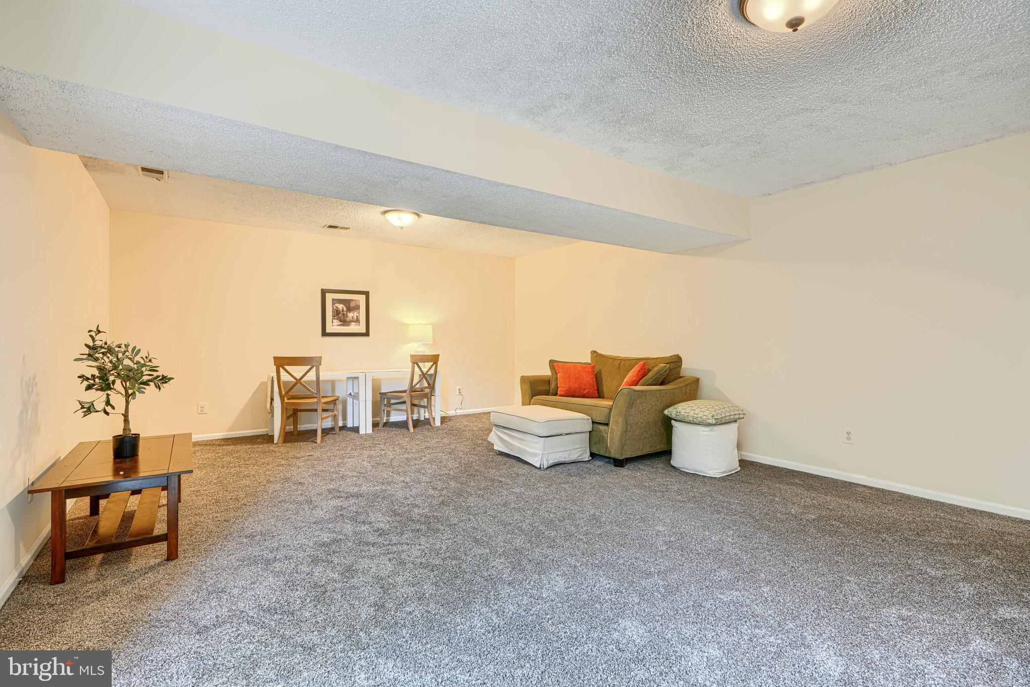 HUNT RIDGE - Residential