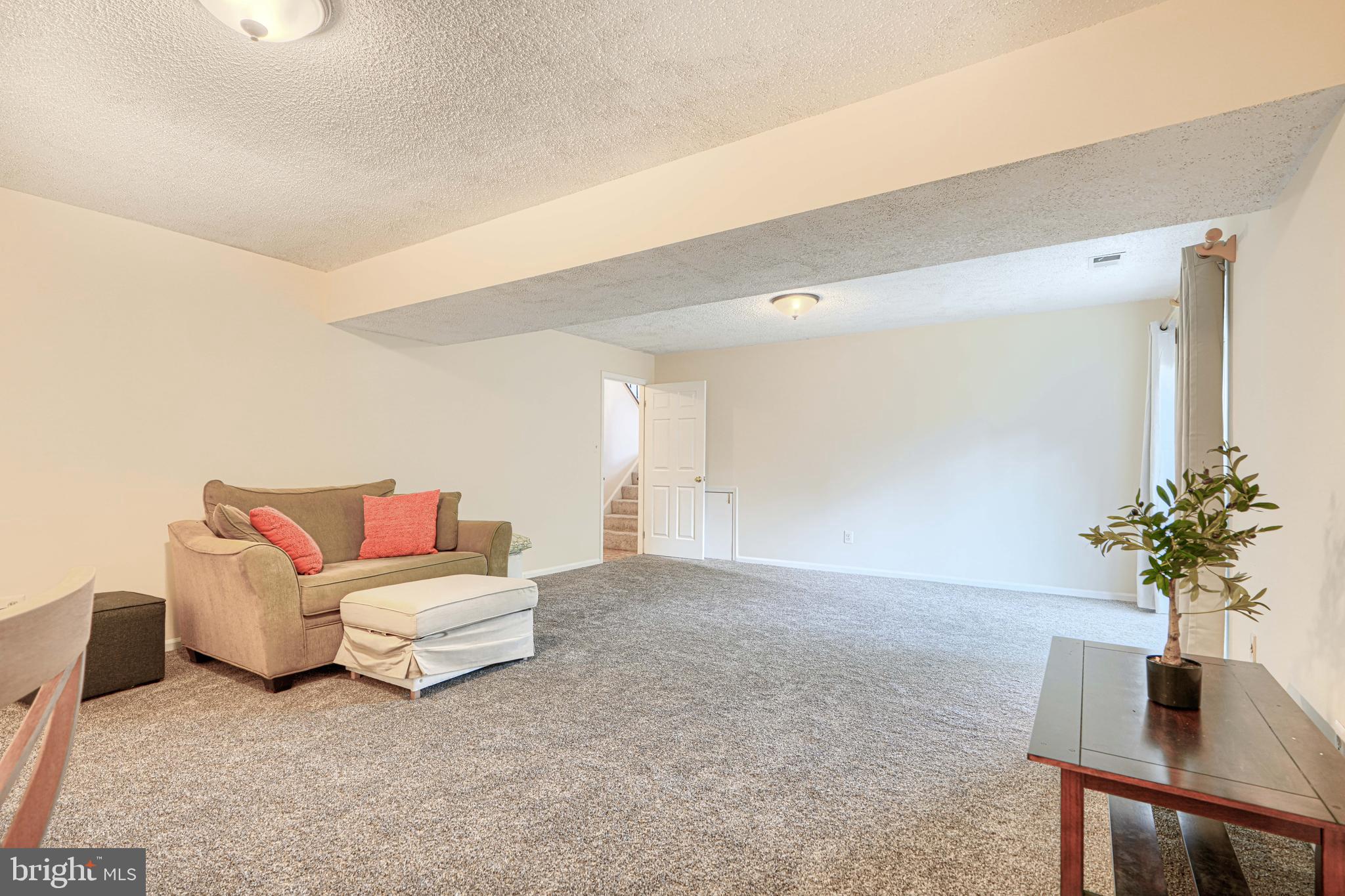 HUNT RIDGE - Residential