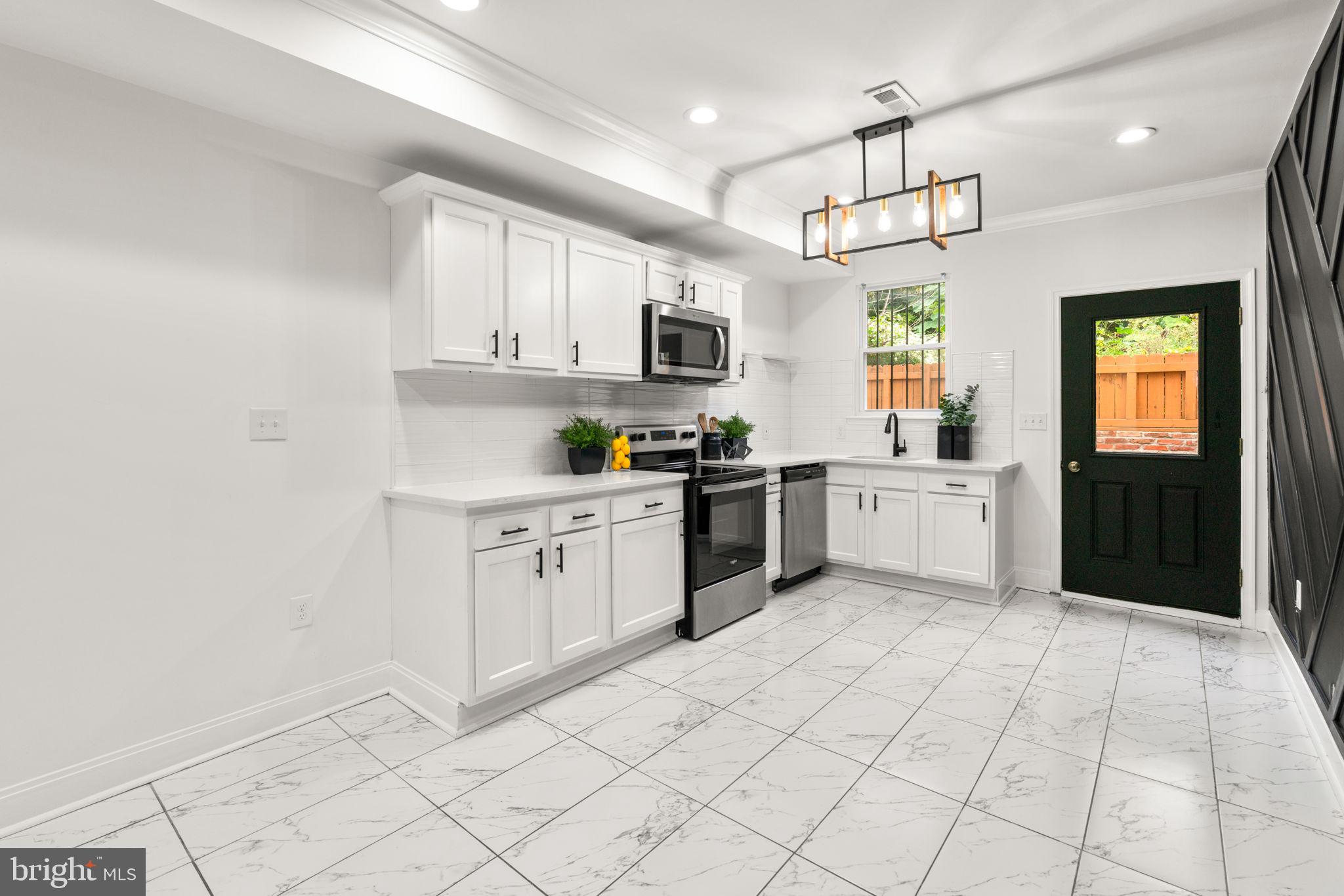 POPPLETON - Residential Lease