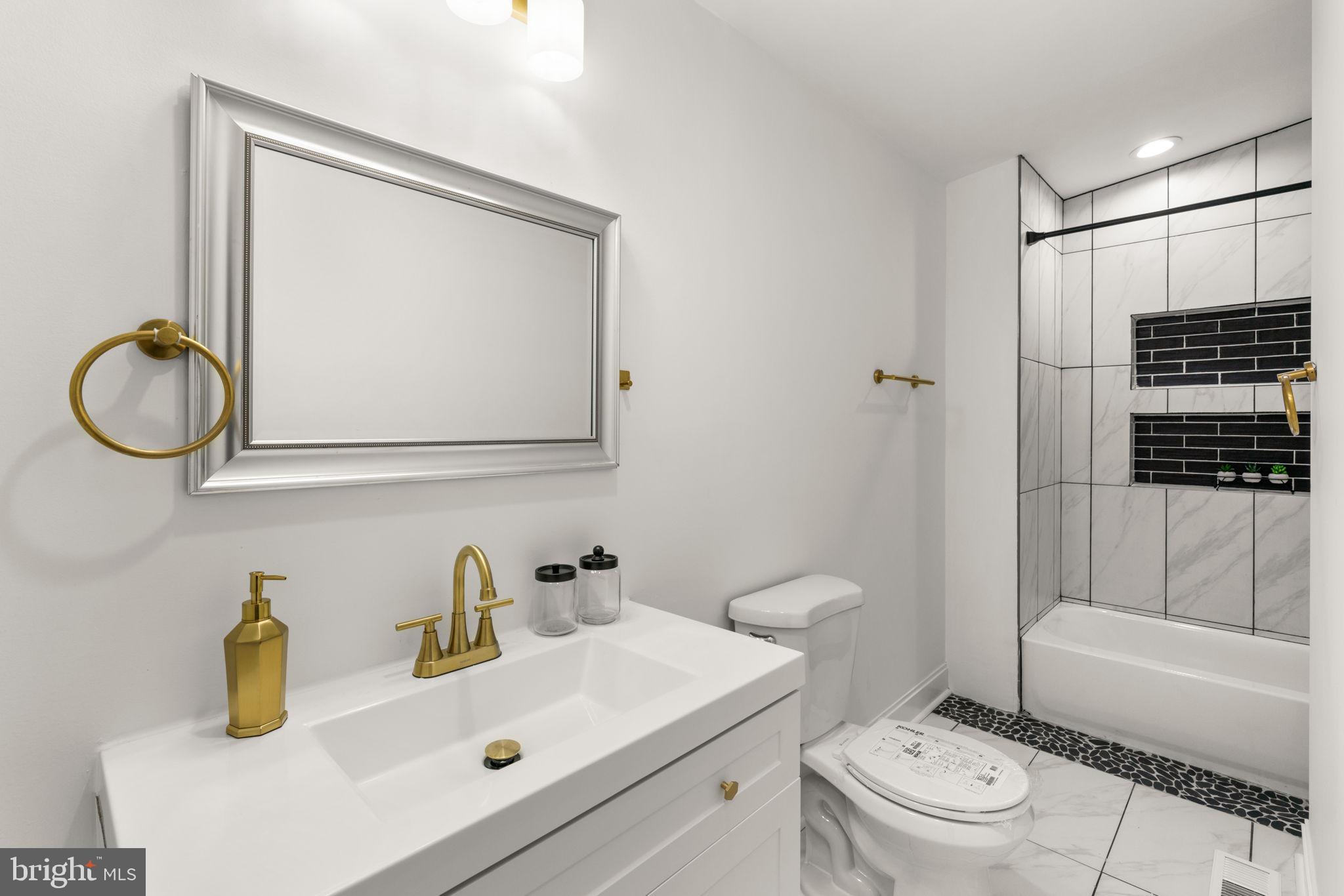 POPPLETON - Residential Lease