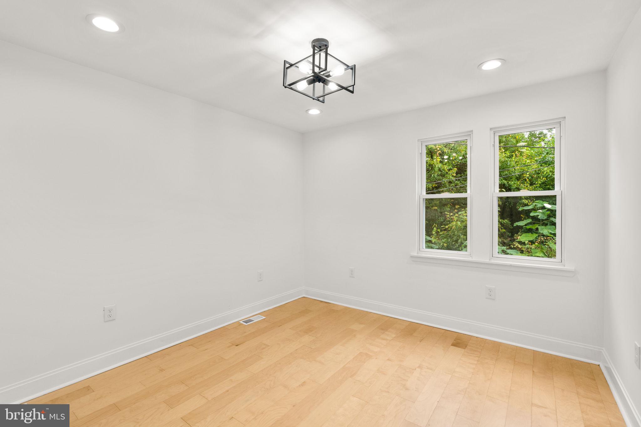 POPPLETON - Residential Lease