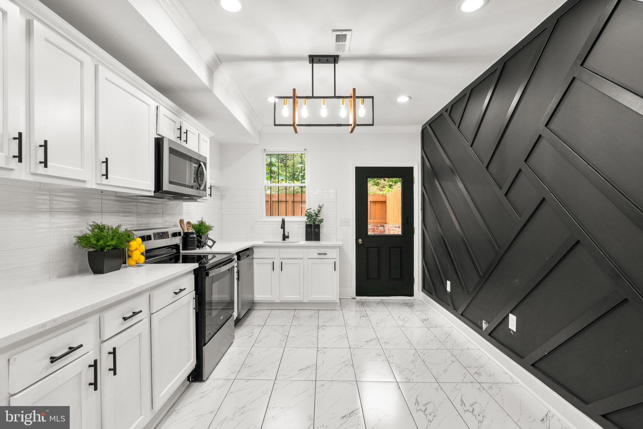 POPPLETON - Residential Lease