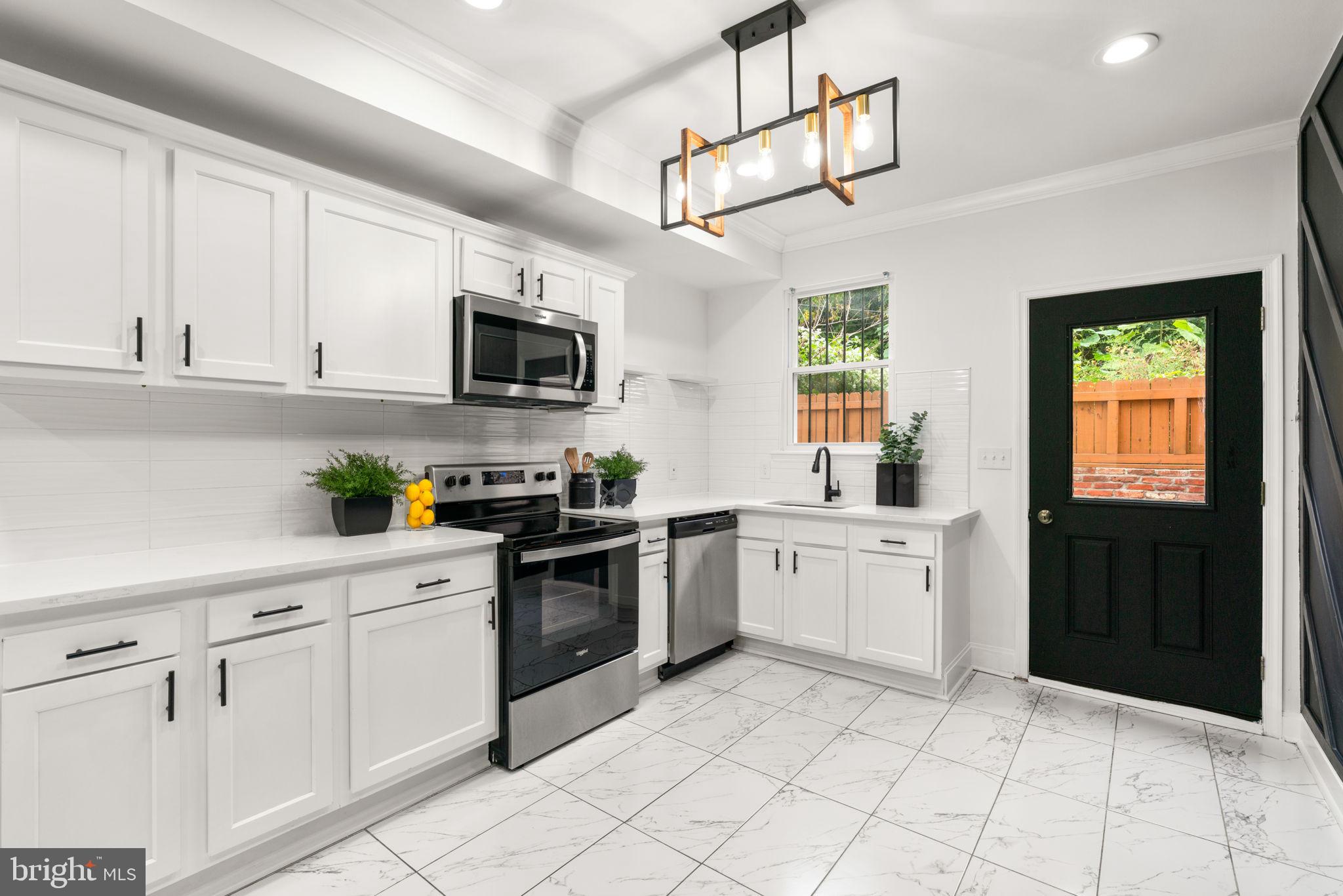 POPPLETON - Residential Lease