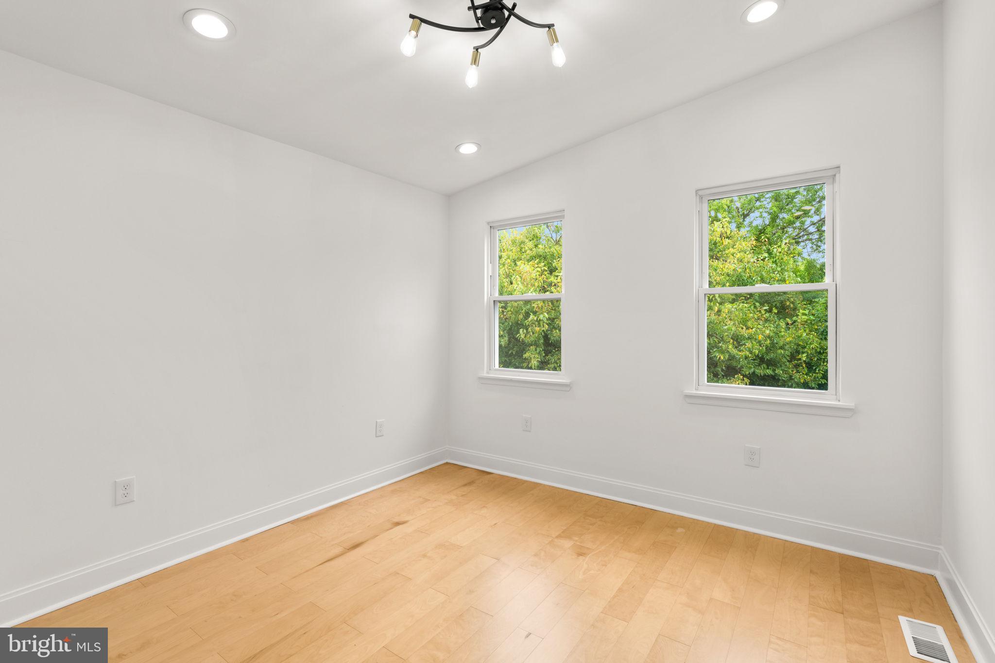 POPPLETON - Residential Lease