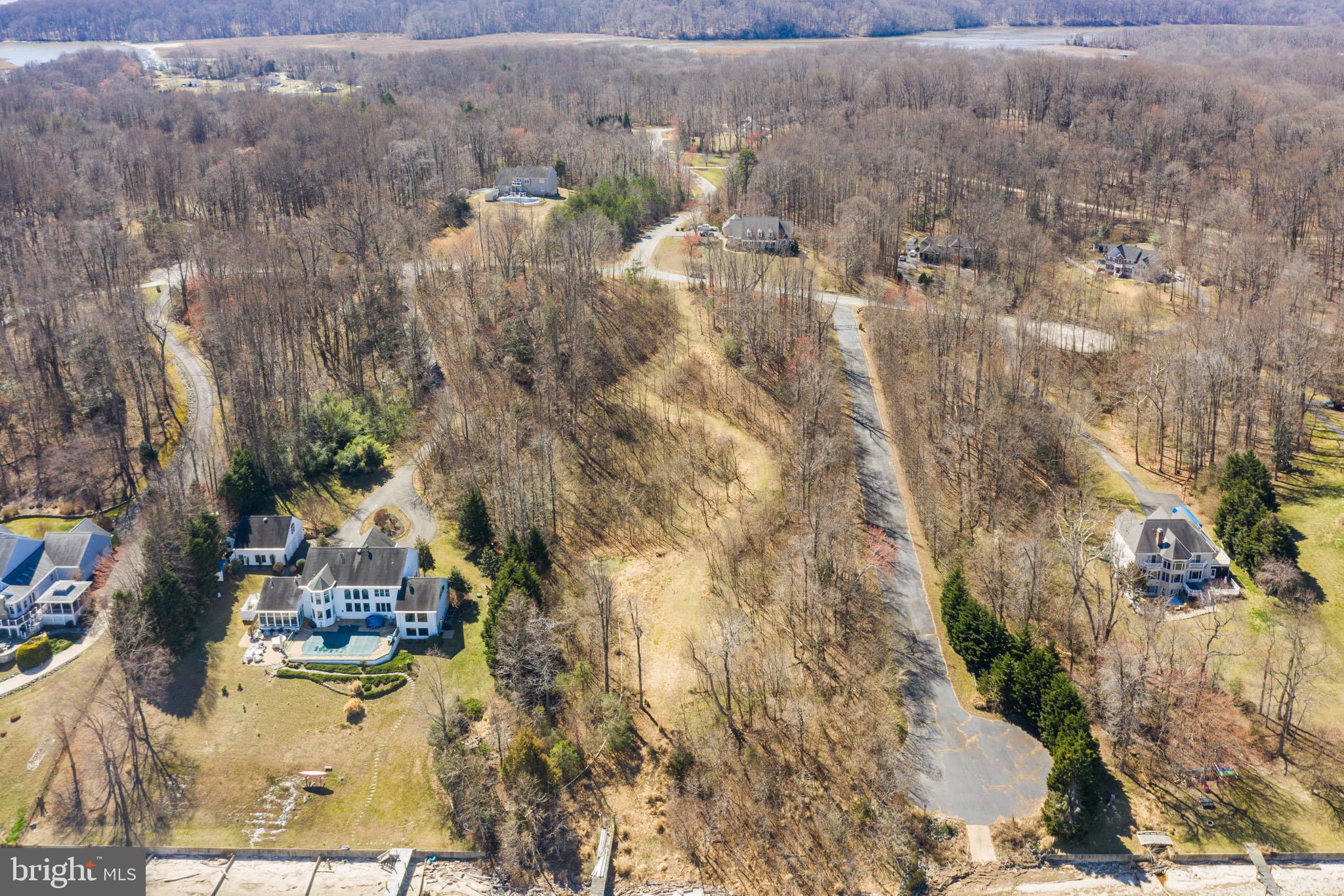 WILLIAMSBURG ON THE POTOMAC - Land