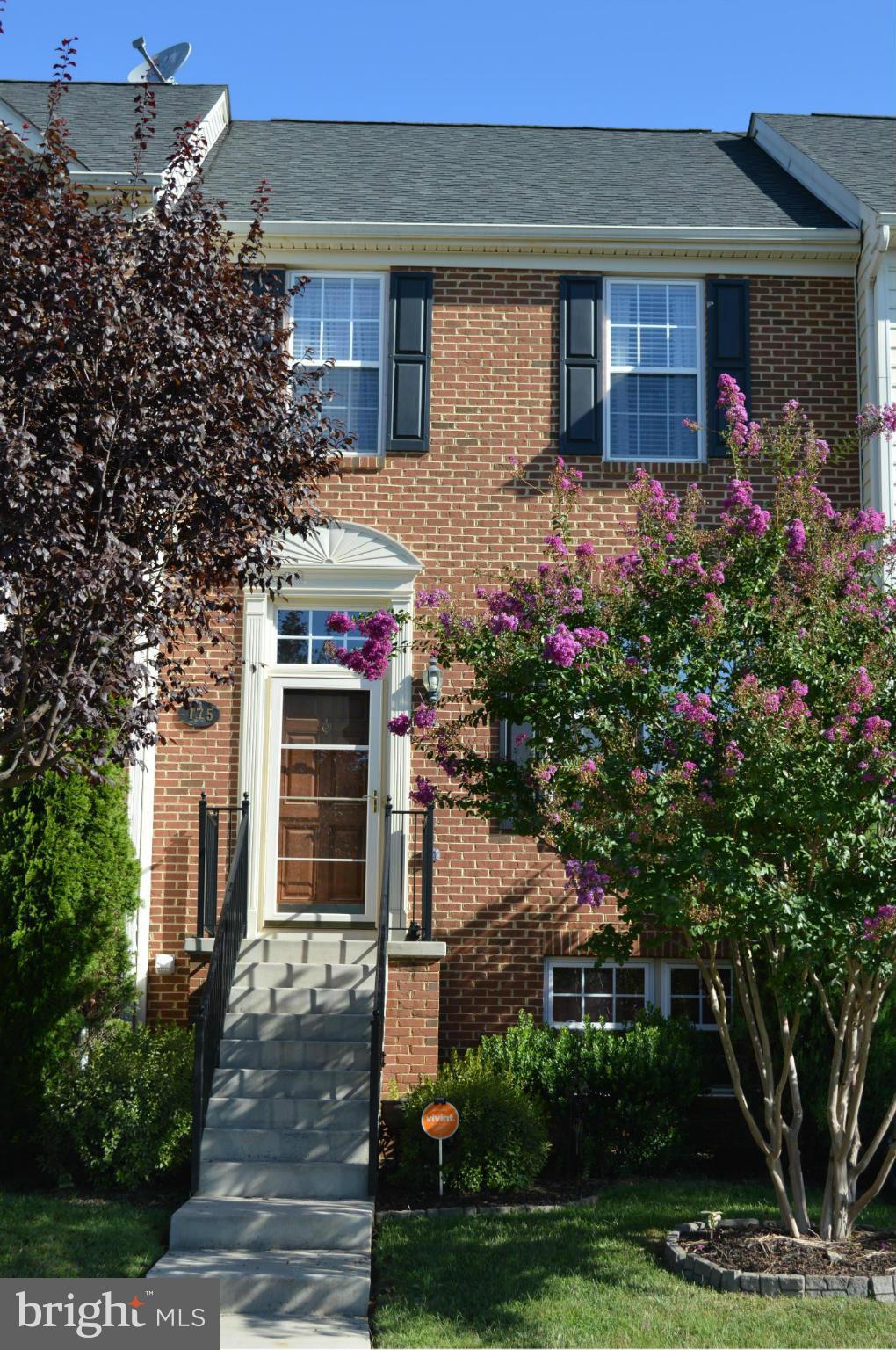 Luxurious townhome located in Shenandoah Springs near the MARC, Potomac Crossing Shopping Center, and commuter routes 9 and 340. This home offers and open floor plan with a family room, spacious kitchen with breakfast nook, and sunroom/dining room. The large Master provides a walk-in closet and private bath with soaking tub and double vanity. The basement is partially finished with a rec room.