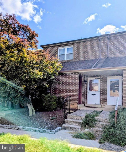 Townhouse For Sale - 36 Markel Road<br/> MALVERN, PA 19355