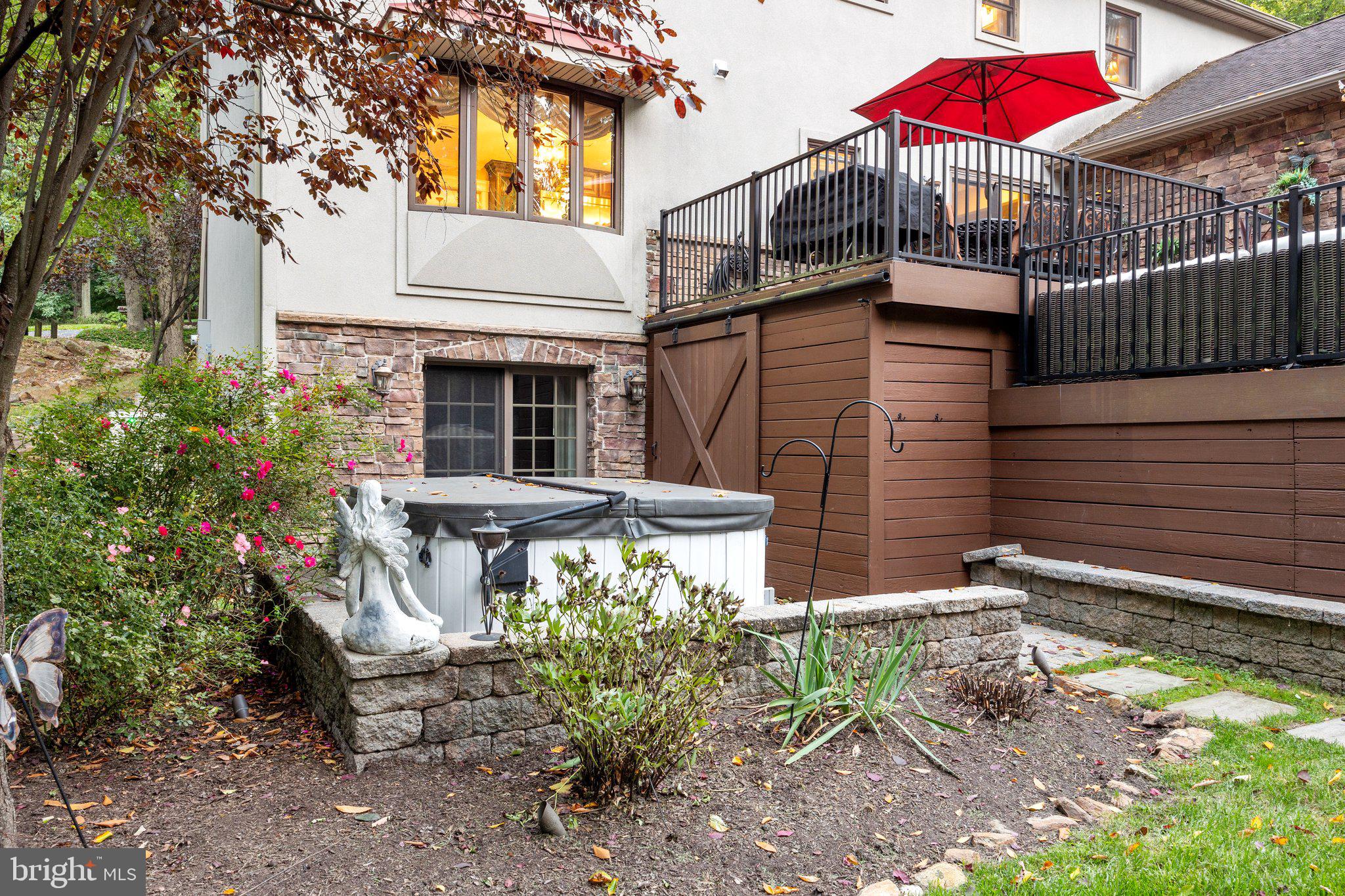 HUNTINGDON VALLEY - Residential