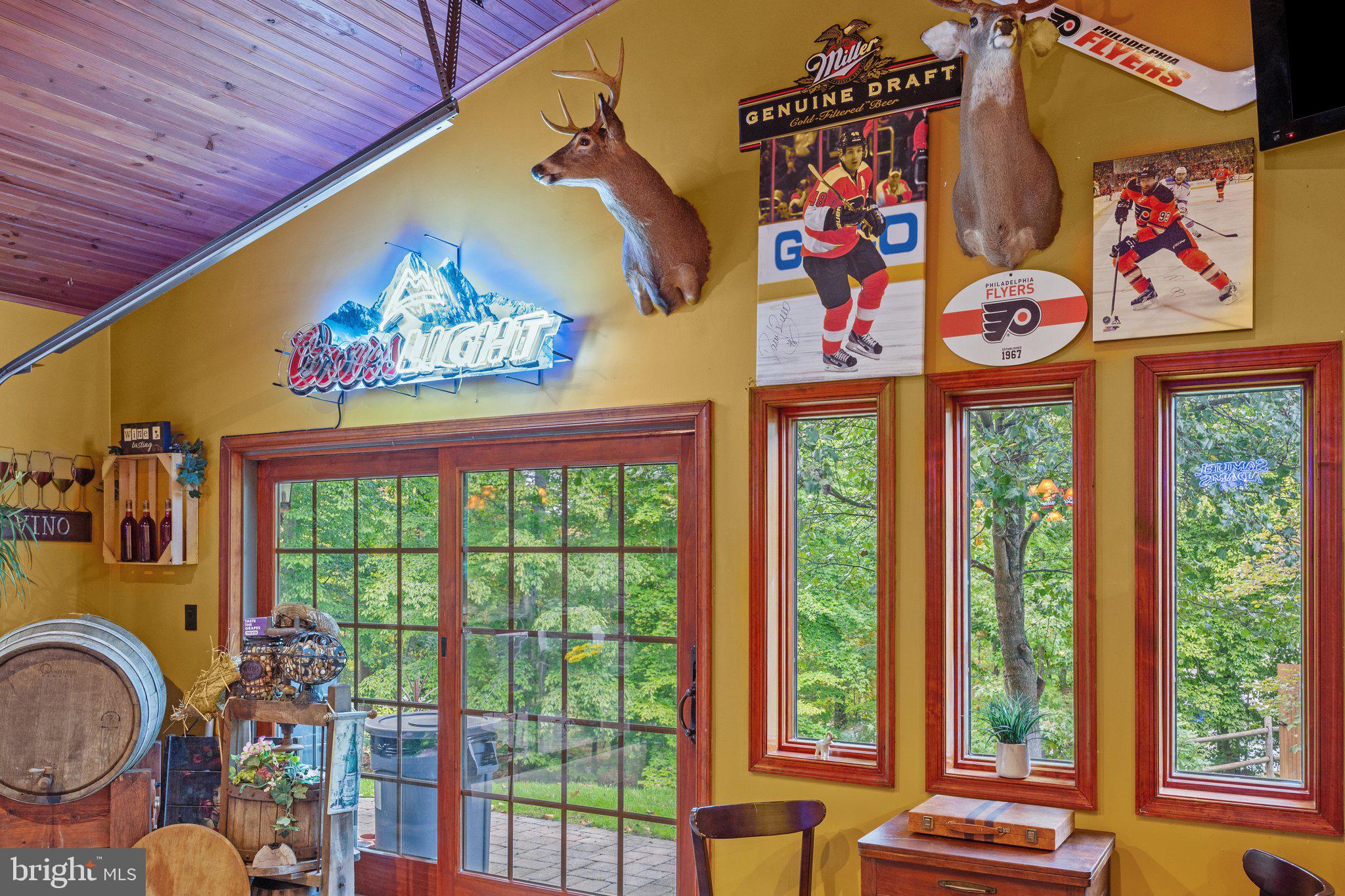 HUNTINGDON VALLEY - Residential